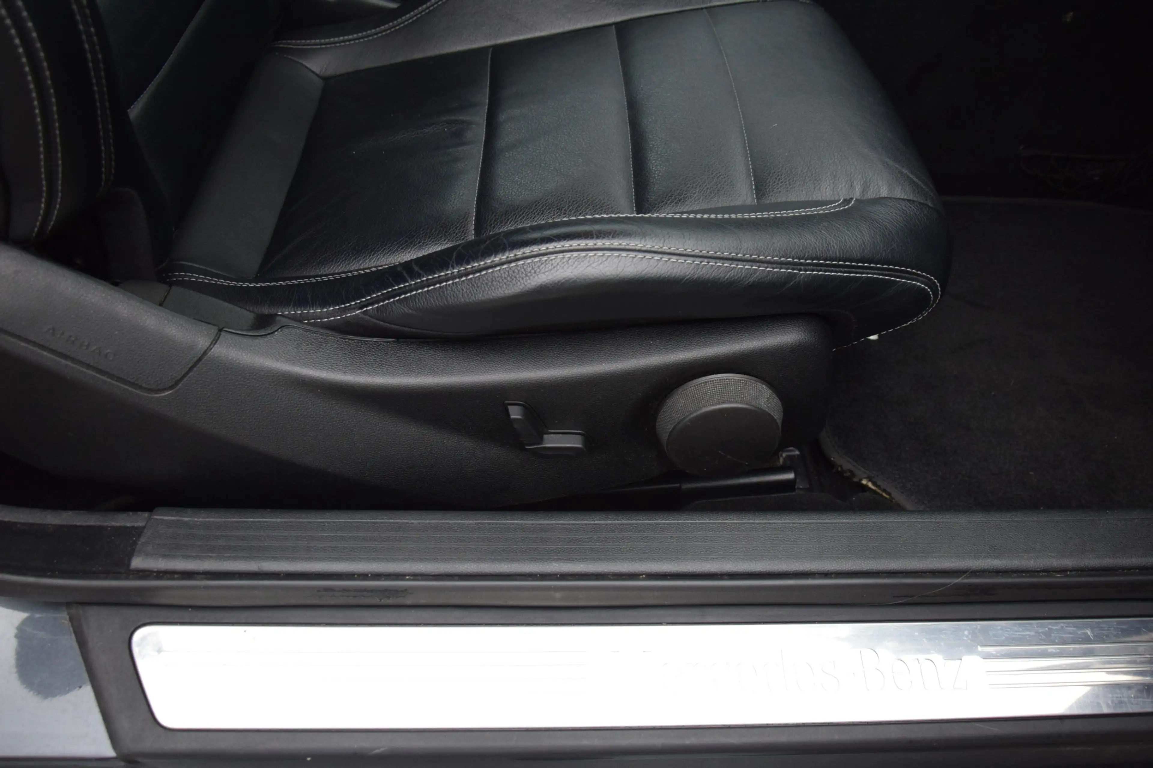 Mercedes-Benz E 250 Coupé CGI Elegance Bi-Xenon Leer/Verwarmd Navi Pdc — photo 12