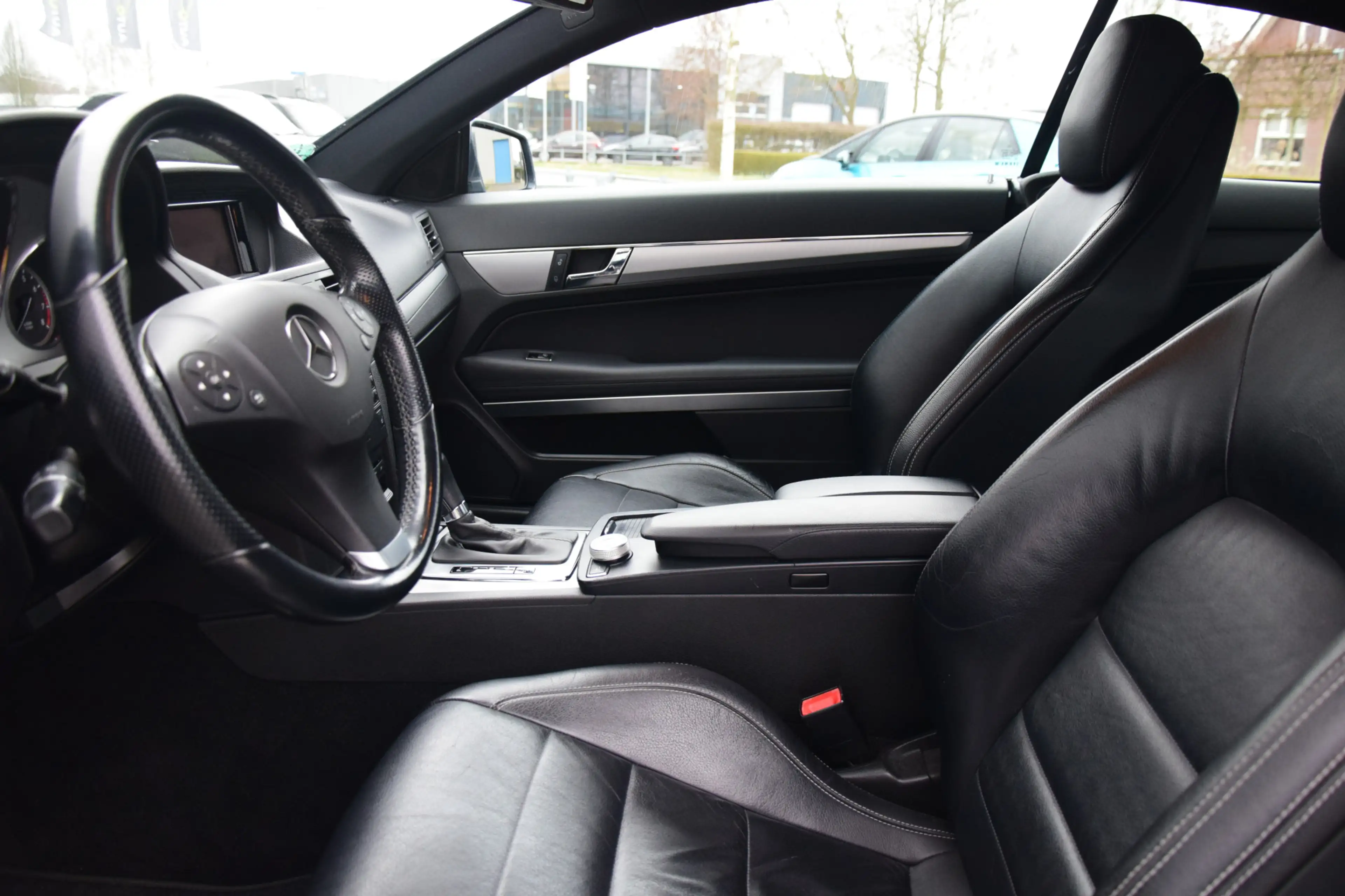 Mercedes-Benz E 250 Coupé CGI Elegance Bi-Xenon Leer/Verwarmd Navi Pdc — photo 16