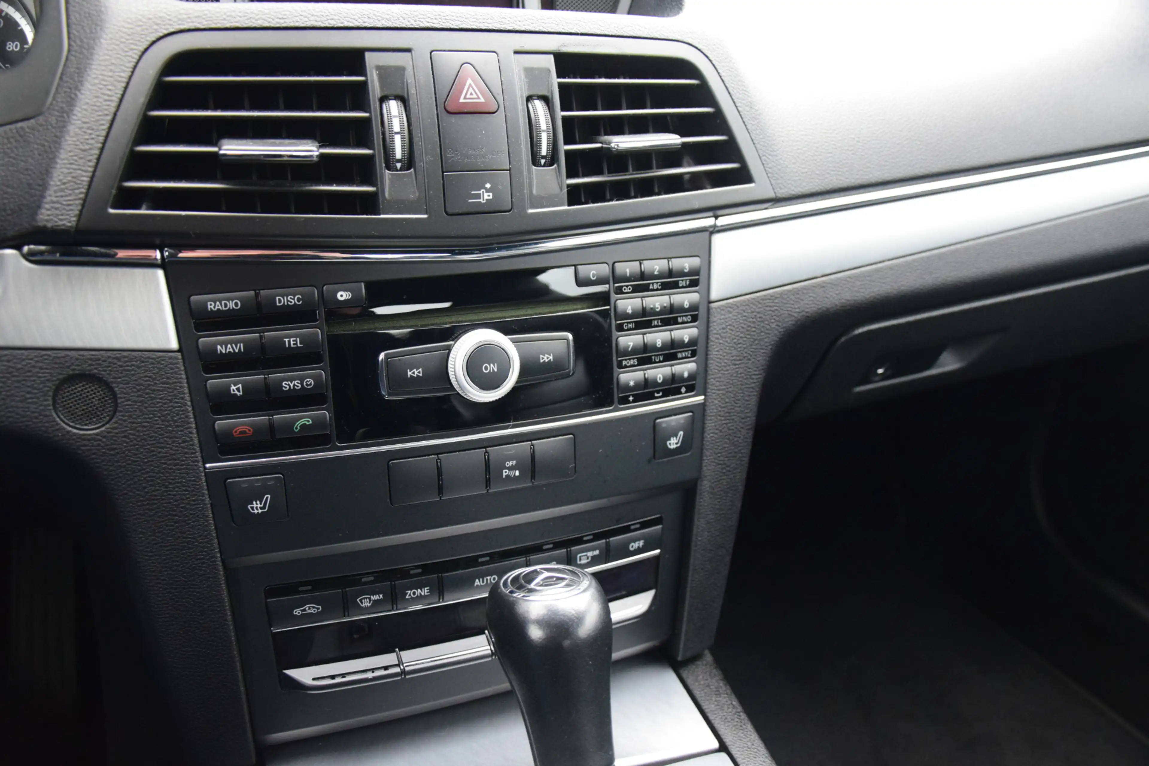 Mercedes-Benz E 250 Coupé CGI Elegance Bi-Xenon Leer/Verwarmd Navi Pdc — photo 20