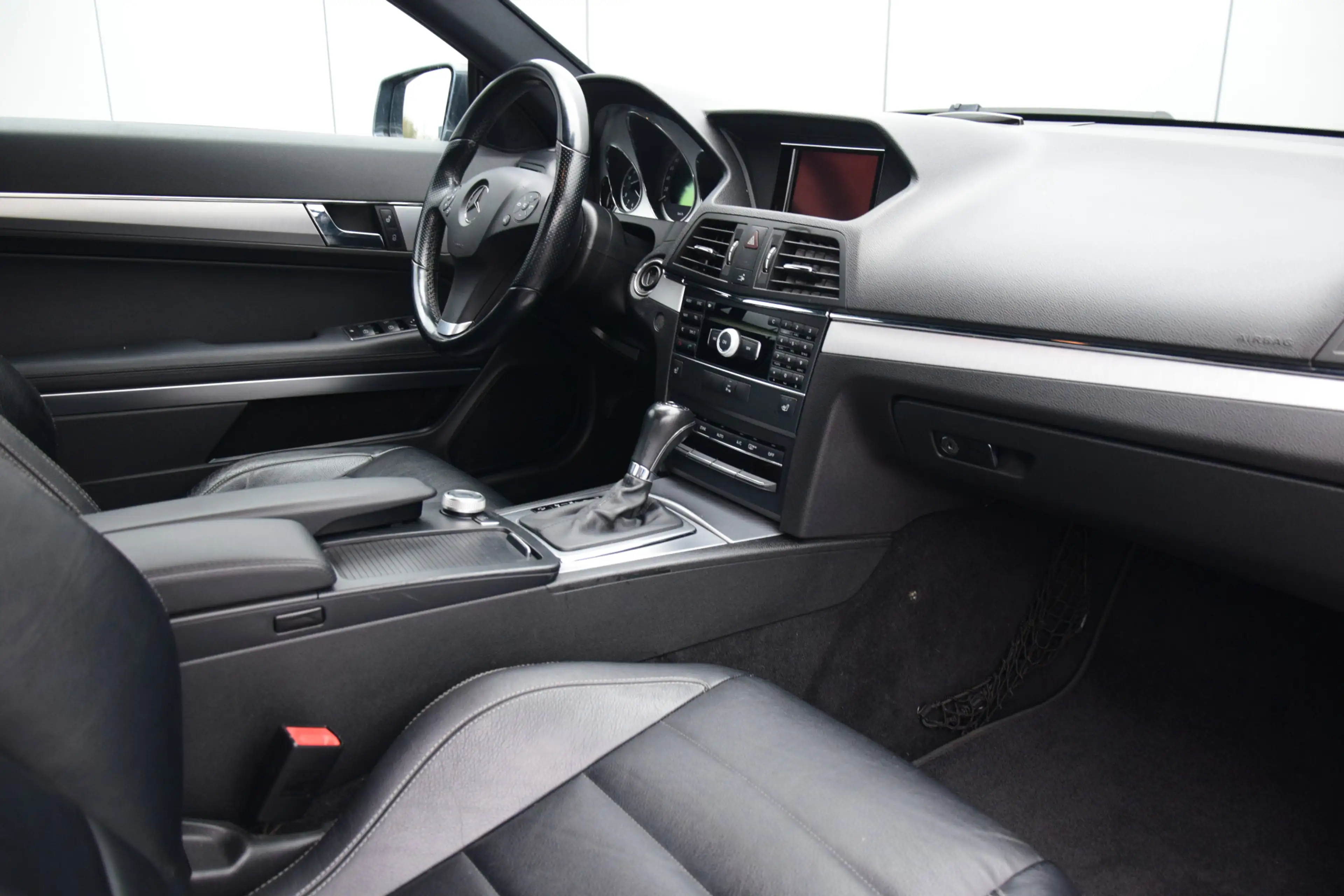 Mercedes-Benz E 250 Coupé CGI Elegance Bi-Xenon Leer/Verwarmd Navi Pdc — photo 3