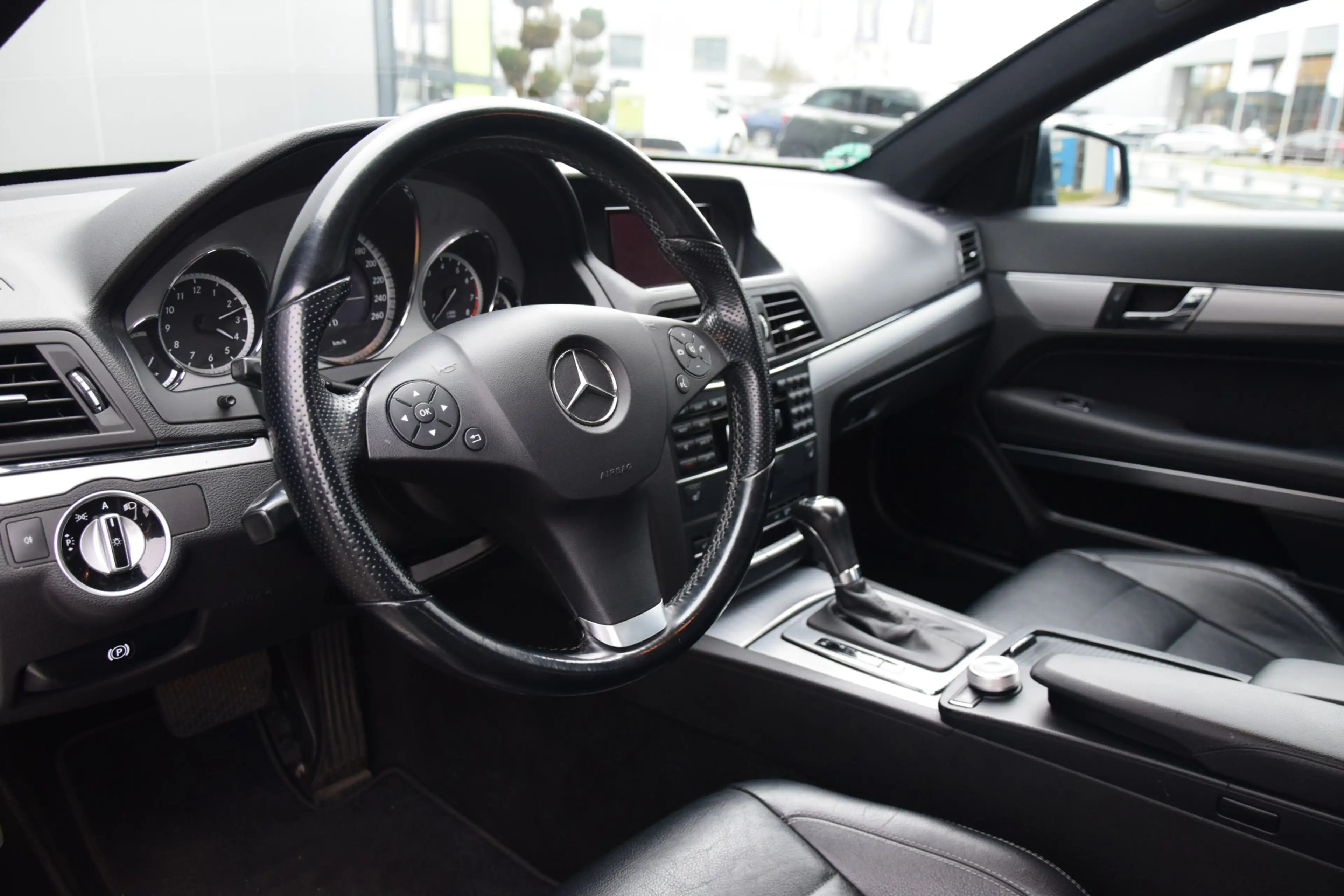 Mercedes-Benz E 250 Coupé CGI Elegance Bi-Xenon Leer/Verwarmd Navi Pdc — photo 15