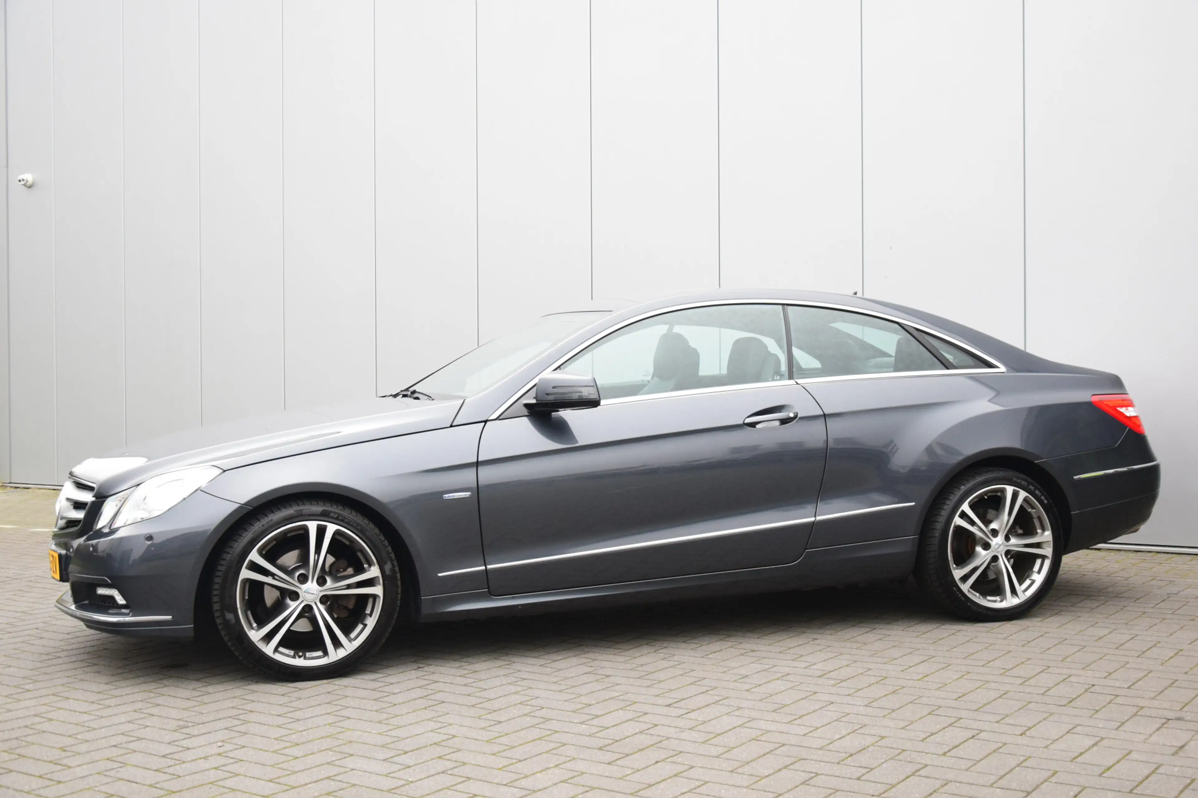 Mercedes-Benz E 250 Coupé CGI Elegance Bi-Xenon Leer/Verwarmd Navi Pdc — photo 5