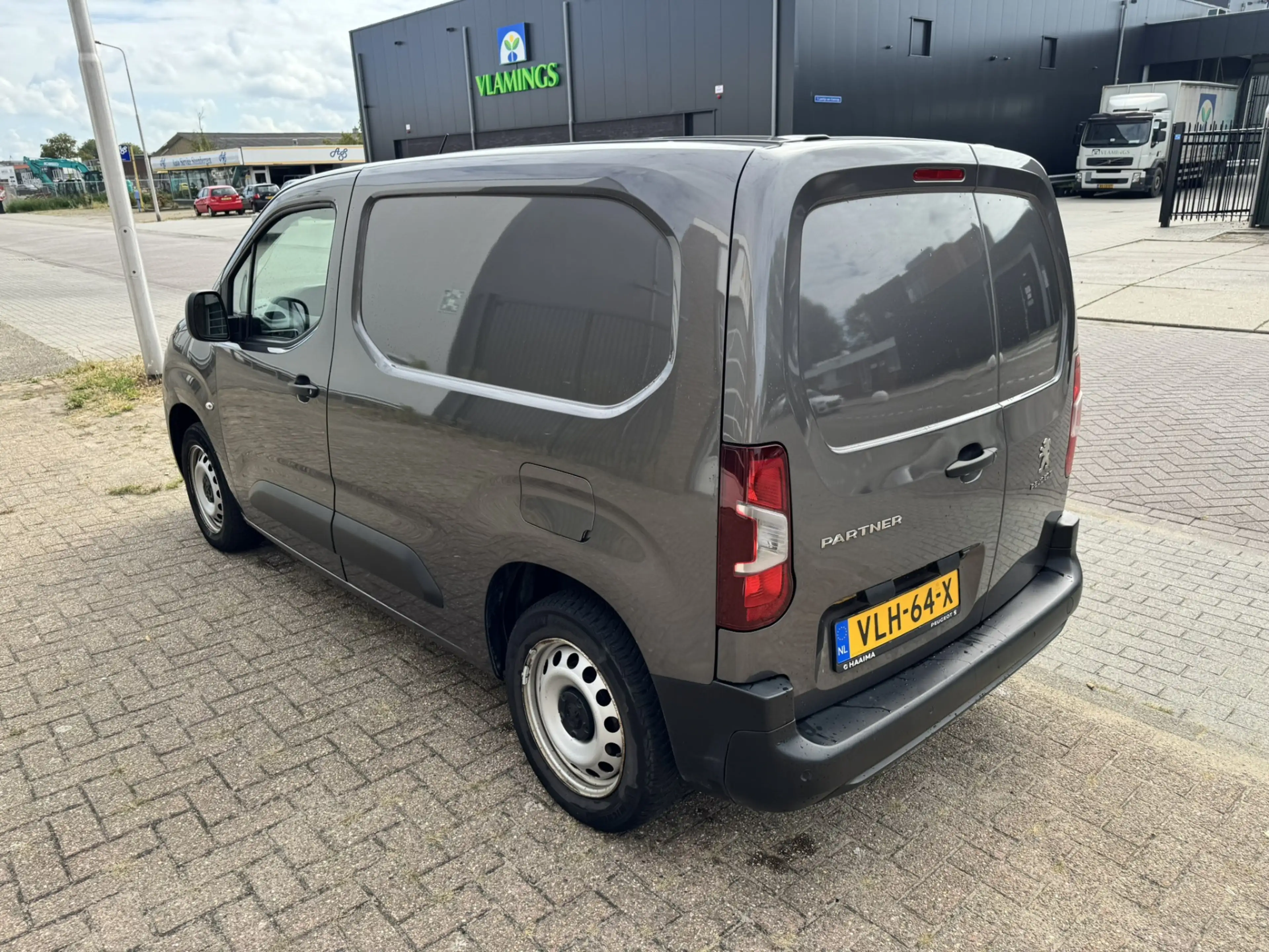 Peugeot Partner 1.5 BlueHDI Premium*Navi*Camera*EXPORT* — photo 9