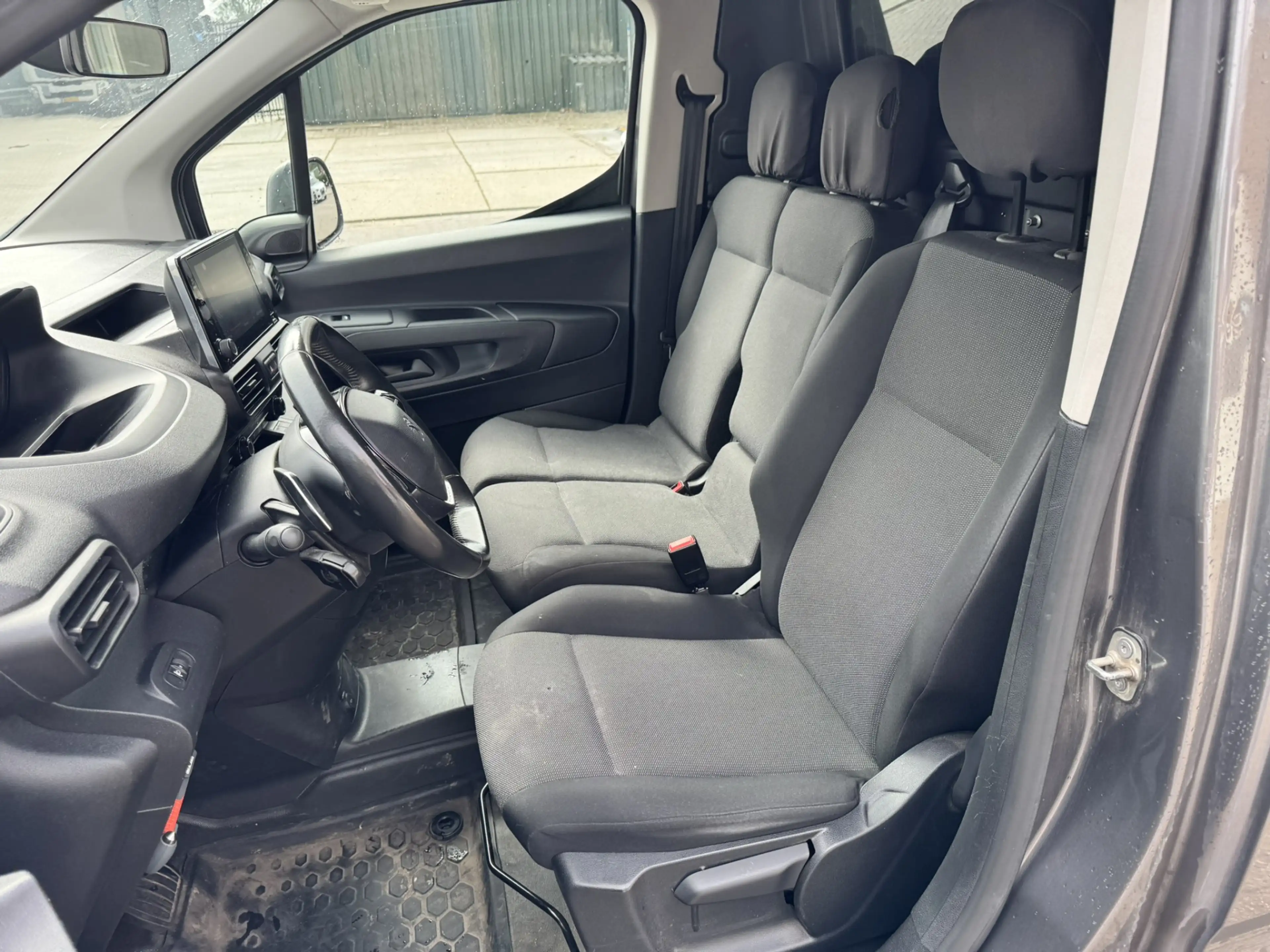 Peugeot Partner 1.5 BlueHDI Premium*Navi*Camera*EXPORT* — photo 5