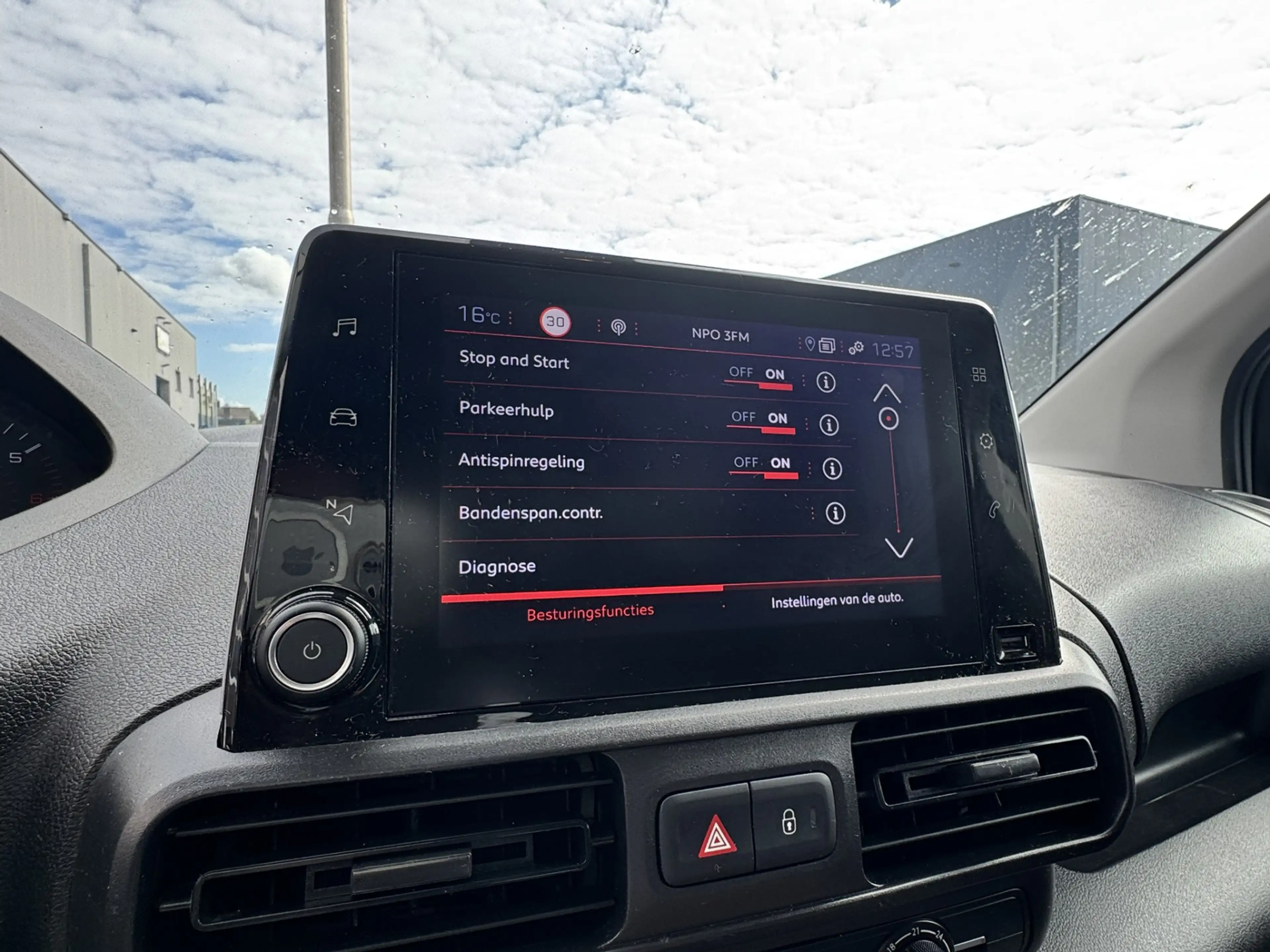 Peugeot Partner 1.5 BlueHDI Premium*Navi*Camera*EXPORT* — photo 18