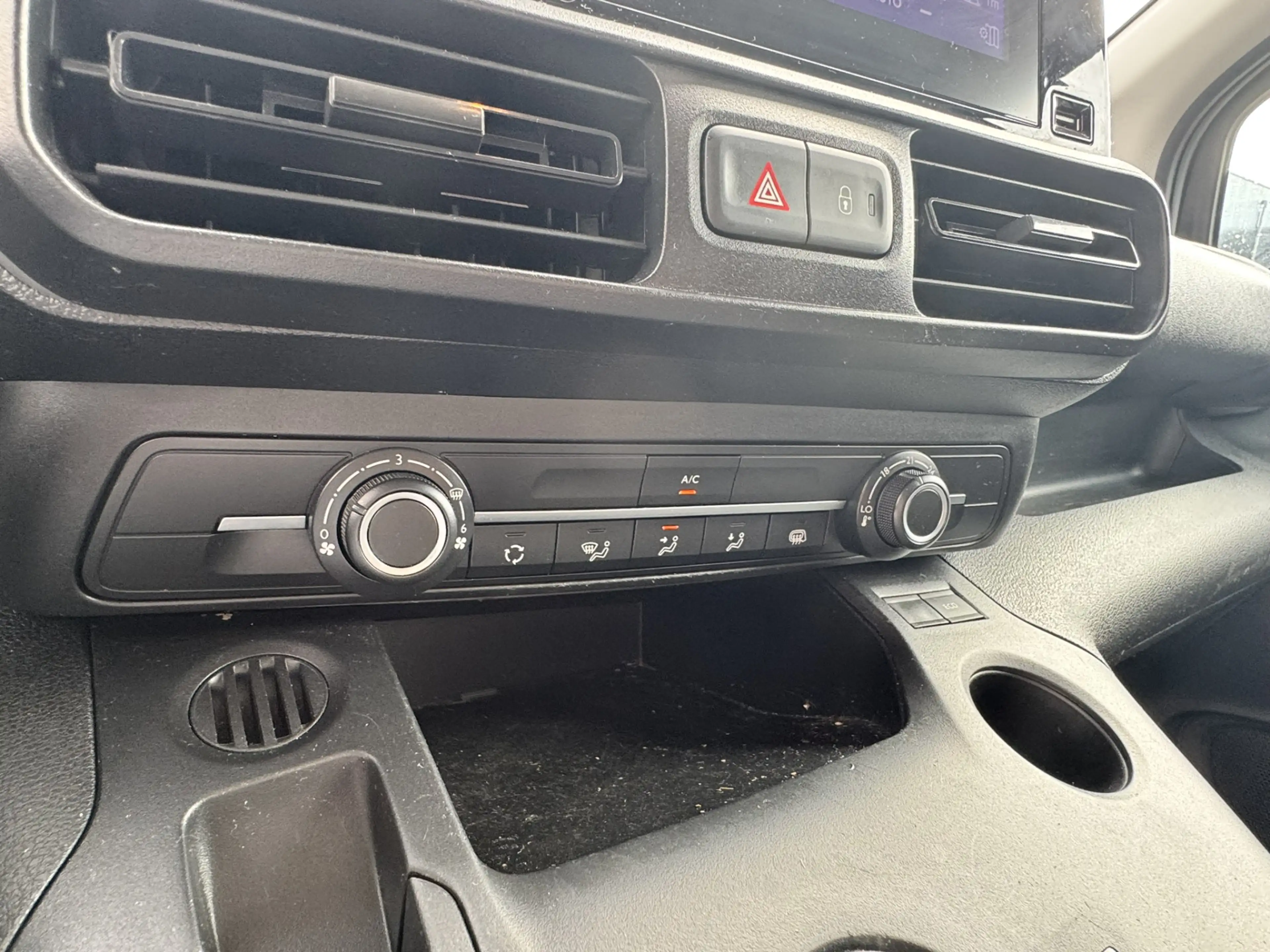 Peugeot Partner 1.5 BlueHDI Premium*Navi*Camera*EXPORT* — photo 7