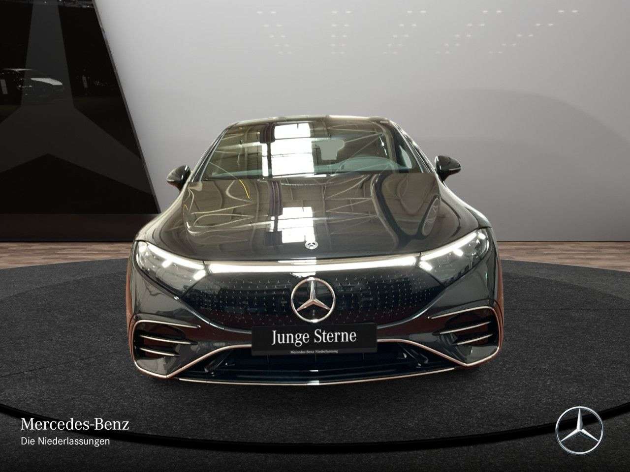 Mercedes-Benz EQS