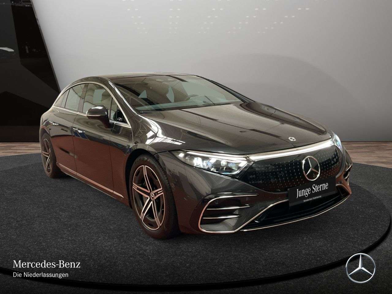 Mercedes-Benz EQS