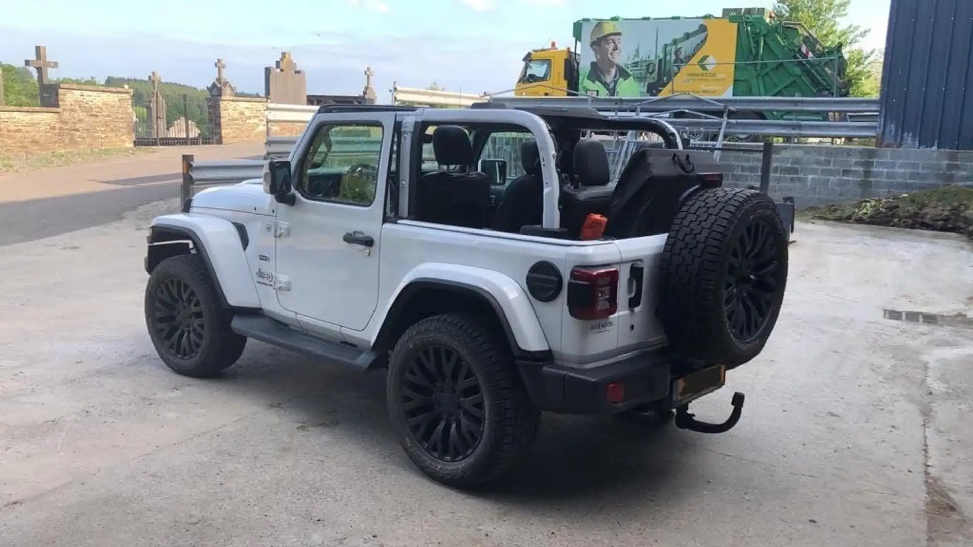 Jeep Wrangler 2.2 MultiJet II OVERLAND - 2