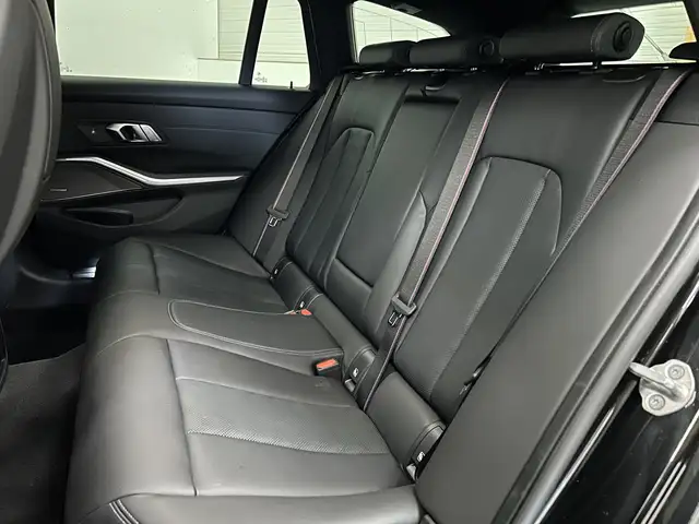 BMW M3 Competition M xDrive *Innovationspaket* *Harmam Kardon* Ansicht 14