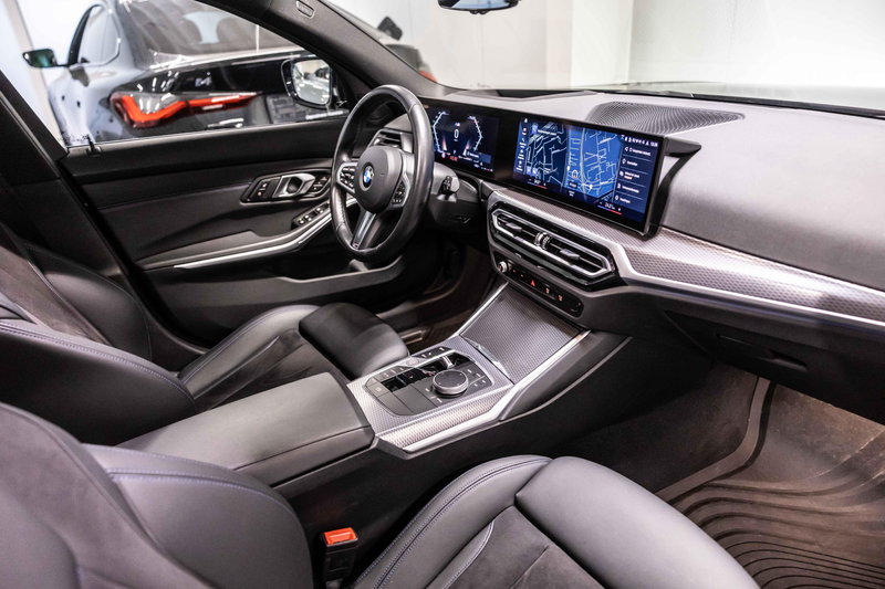 BMW 320 320i Touring M Sport | TOWB| PANO — photo 9