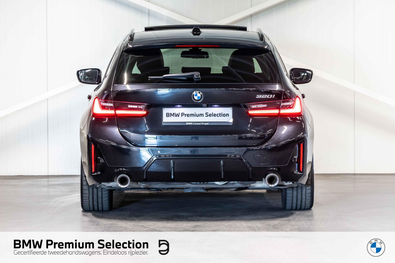 BMW 320 320i Touring M Sport | TOWB| PANO — photo 4