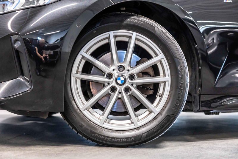 BMW 320 320i Touring M Sport | TOWB| PANO — photo 6