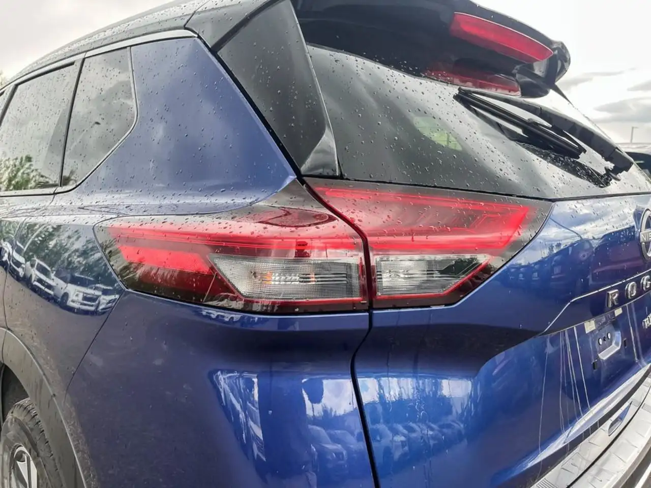 Nissan Rogue снимка Nissan Rogue