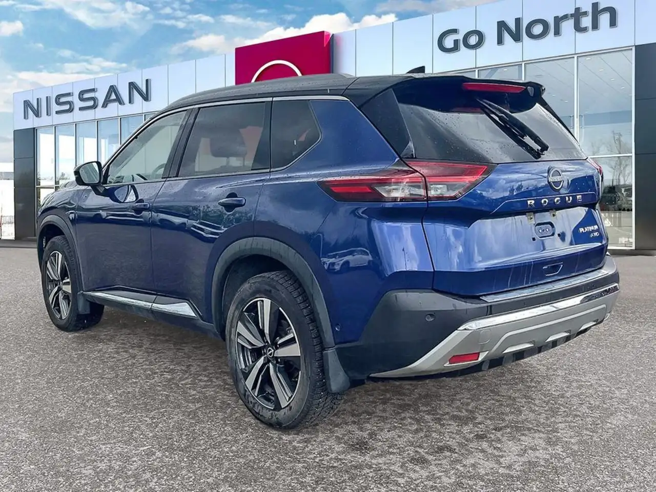 Nissan Rogue снимка Nissan Rogue
