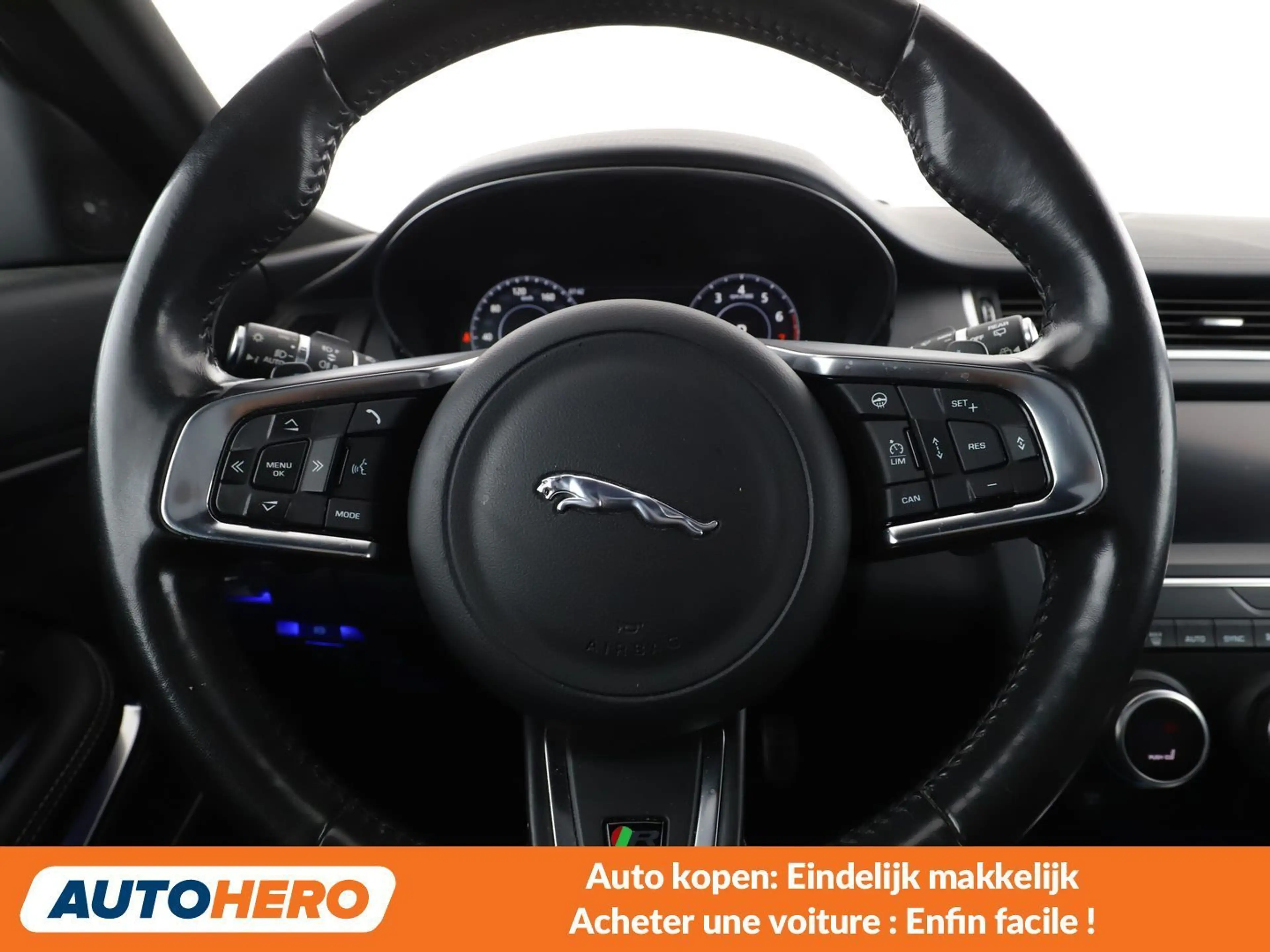 Jaguar E-Pace P300 R-Dynamic HSE AWD — photo 5