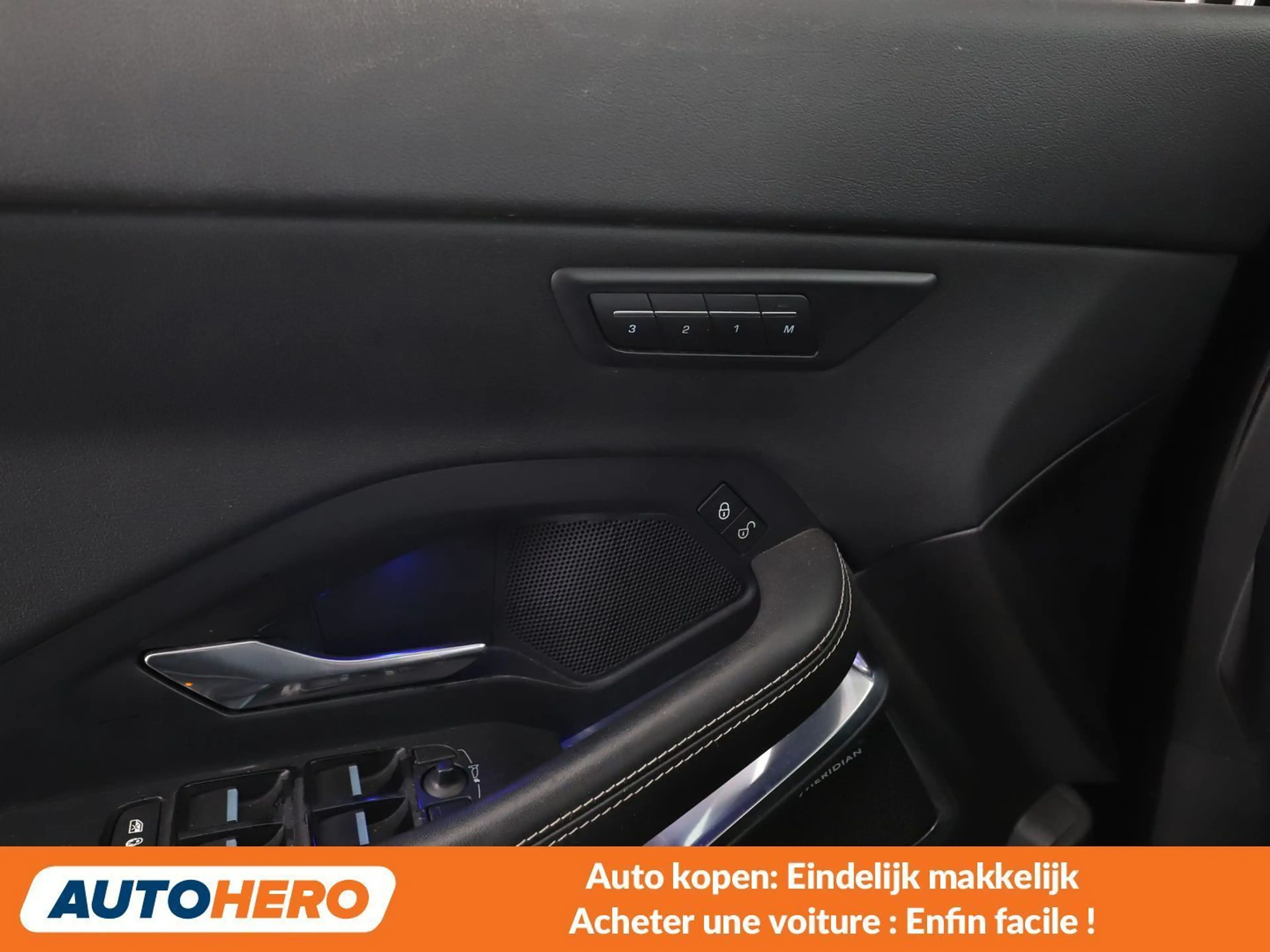 Jaguar E-Pace P300 R-Dynamic HSE AWD — photo 13