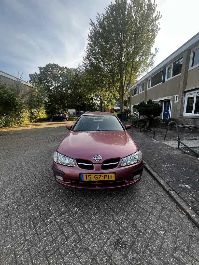 Nissan Almera 1.8 Comfort - 1