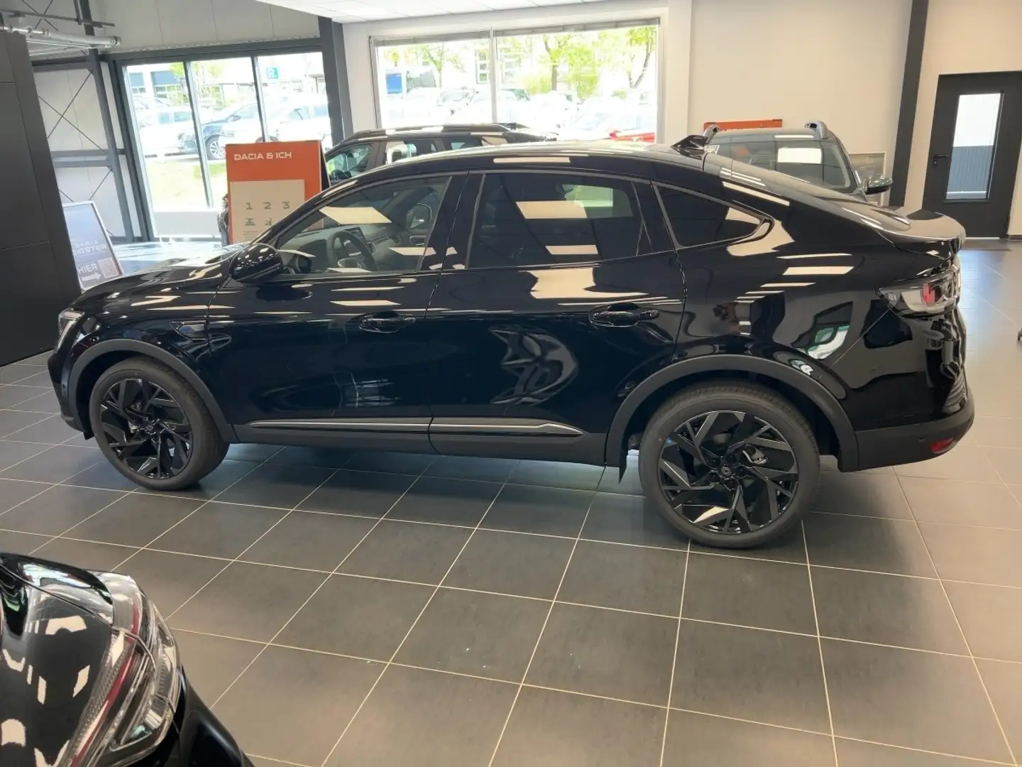 Renault Arkana ESPRIT ALPINE Mild Hybrid 160 EDC Nero - 2