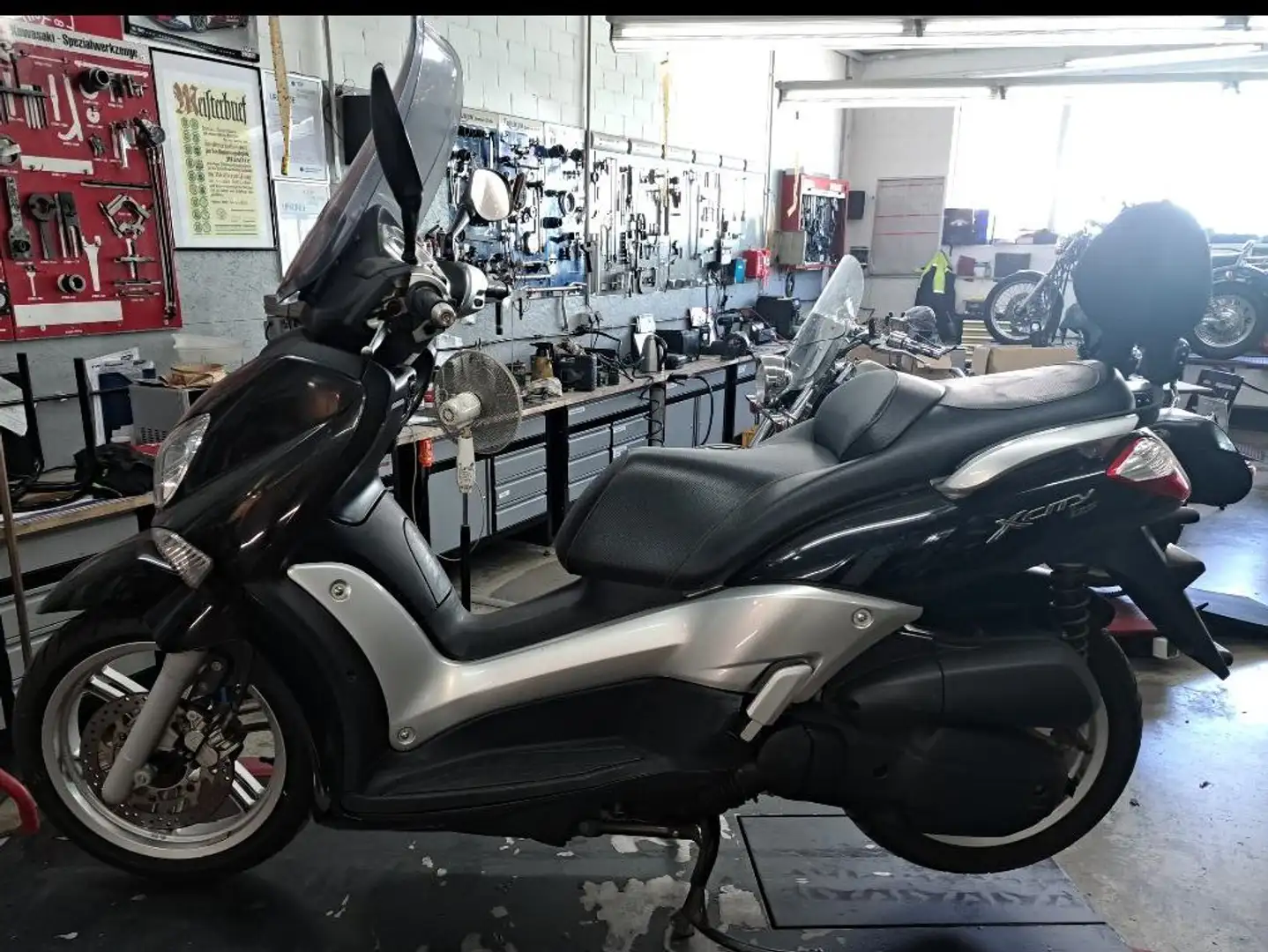 Yamaha X-City 125 Negro - 2