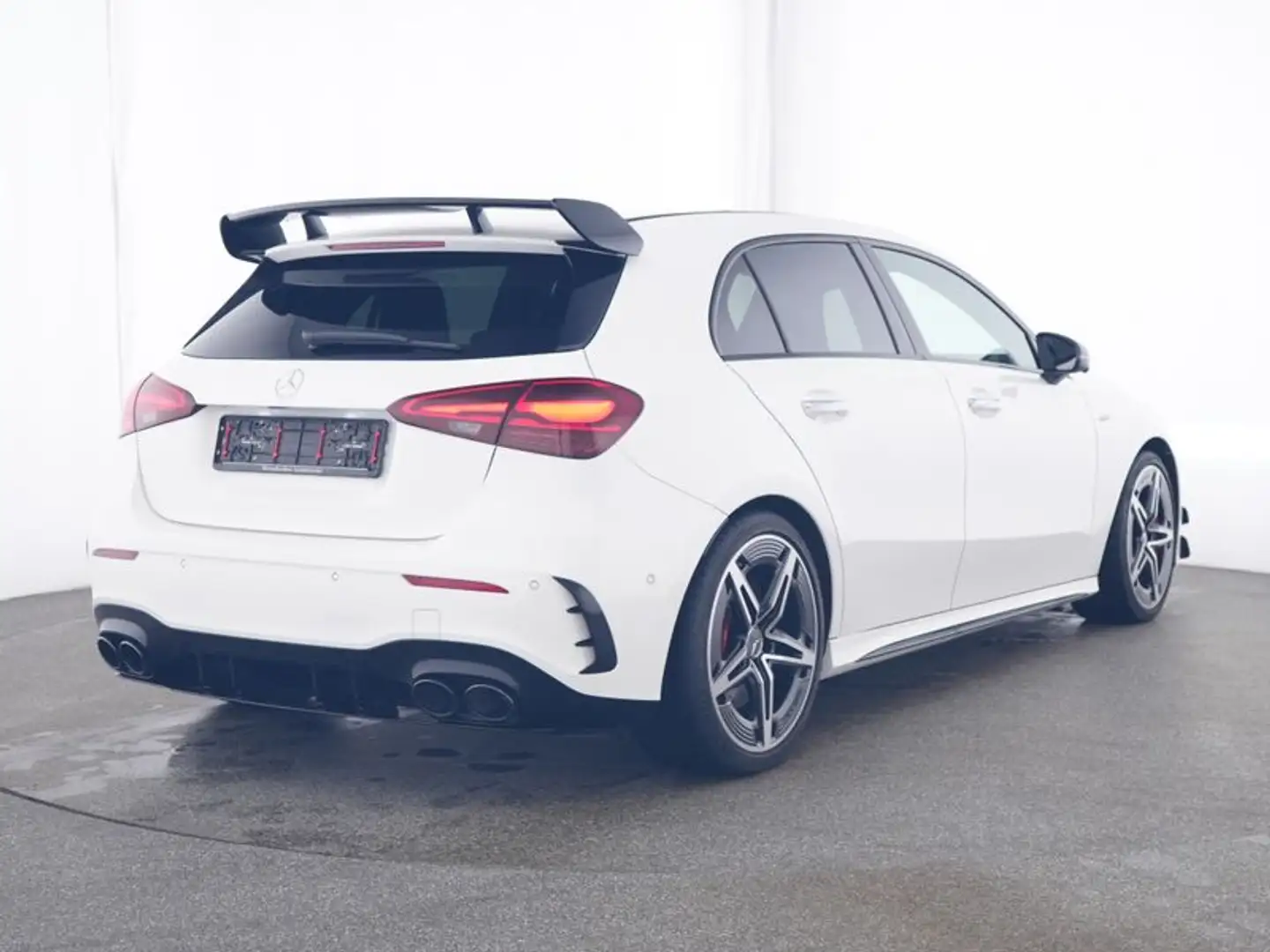 Mercedes-Benz A 45 AMG S 4M+ Aero/Night/Pano/360/Burm/HUD/MLB Bílá - 2