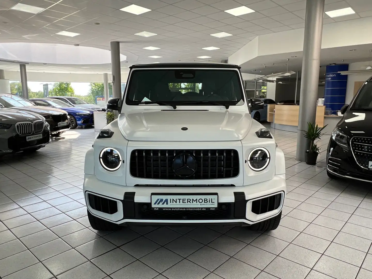 Mercedes-Benz G 63 AMG MANUFAKTUR*FOND-E*CARBON*STHZG*PERF*A22 Weiß - 2