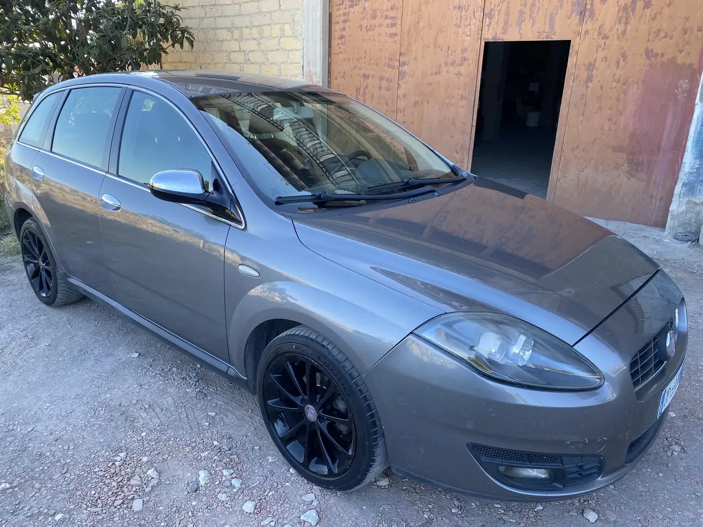 Fiat Croma 1.9 mjt 8v Dynamic - 1