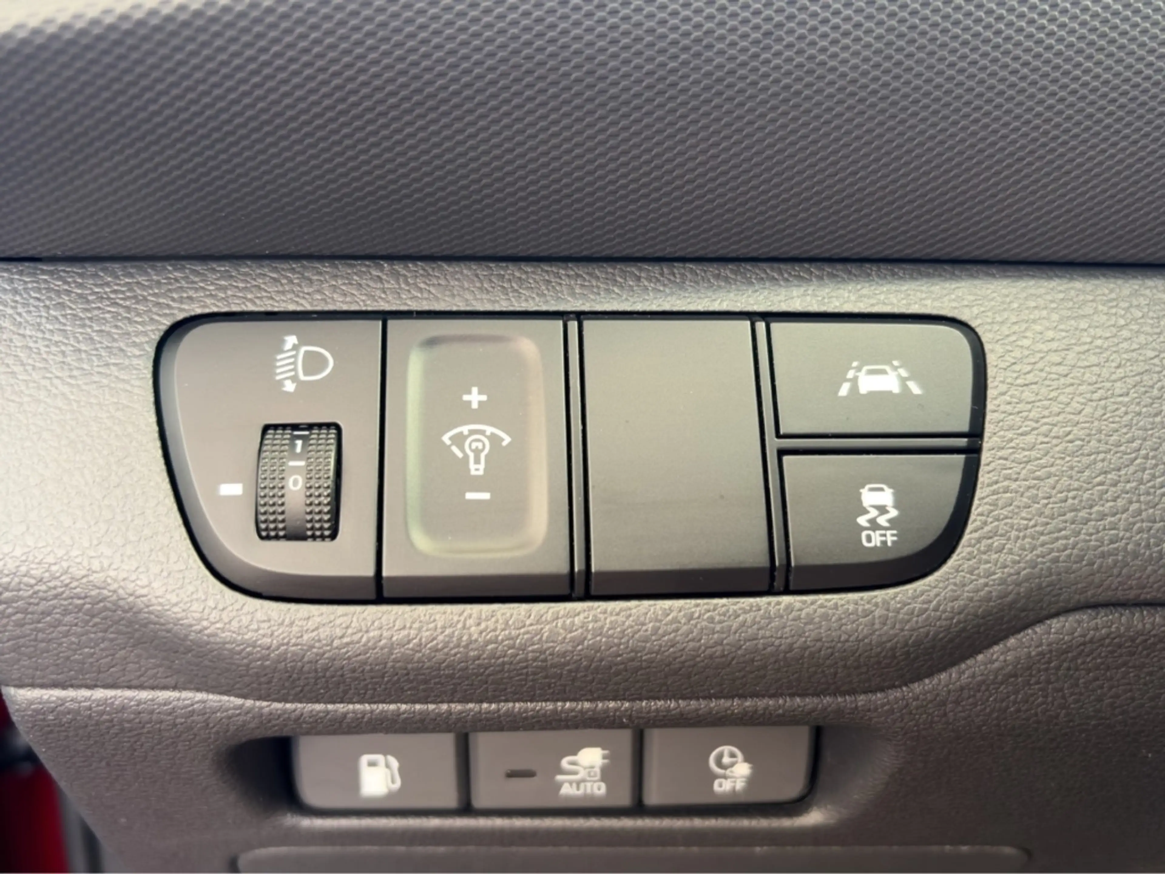 Hyundai IONIQ Plug-In Hybrid STYLE *INFINITY*LED*CAM*CARPLAY* — photo 14