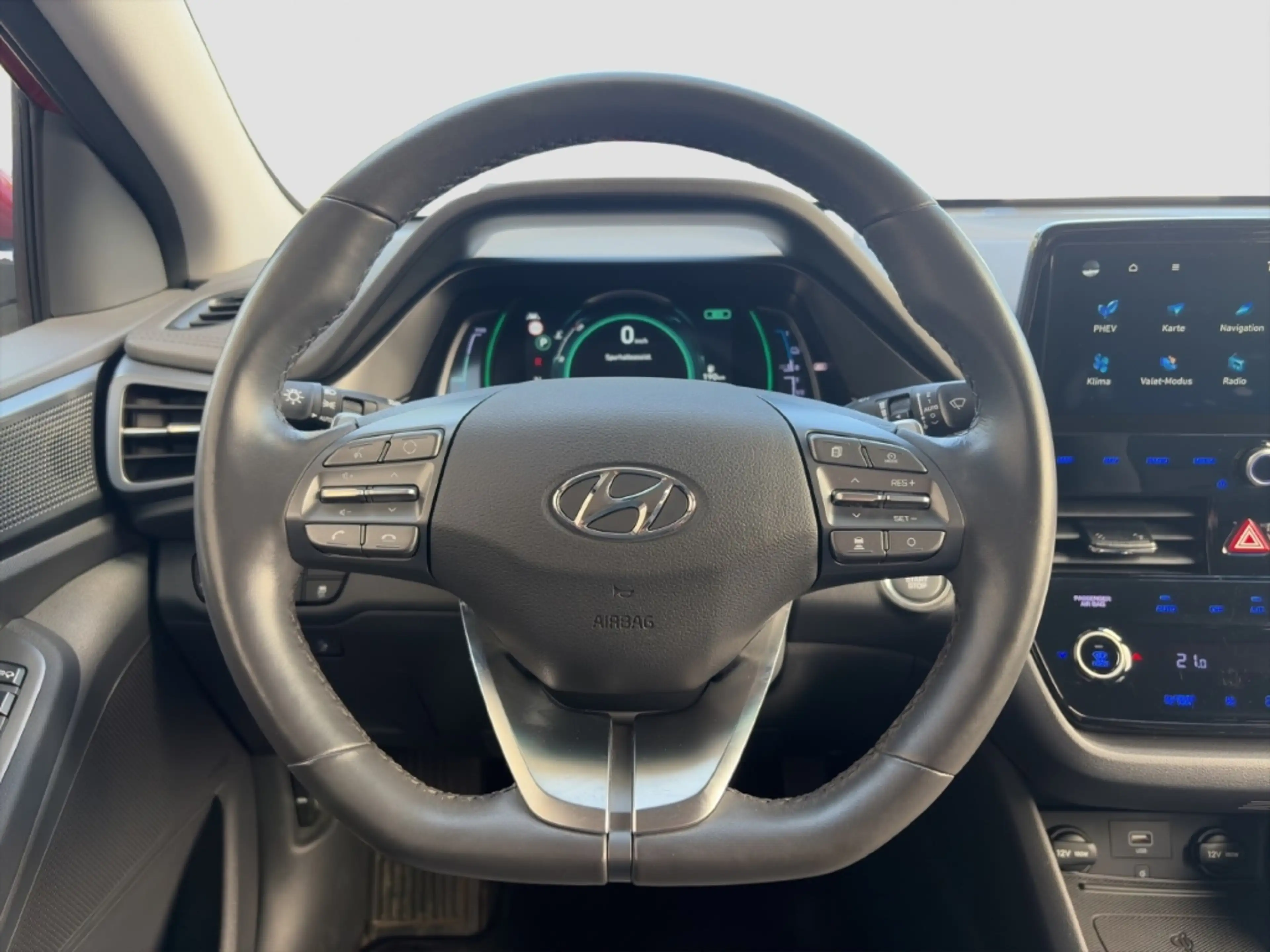 Hyundai IONIQ Plug-In Hybrid STYLE *INFINITY*LED*CAM*CARPLAY* — photo 11