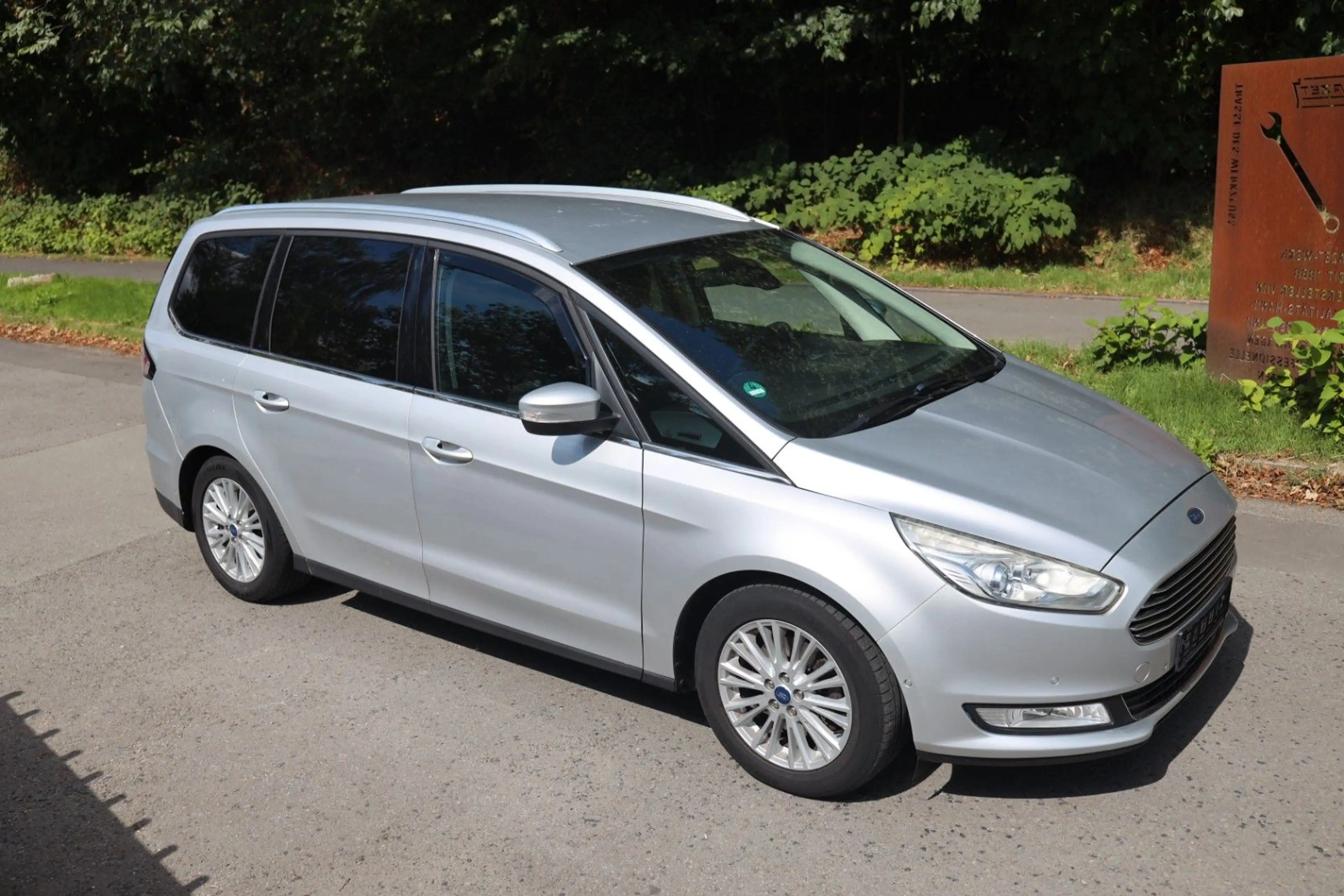 Ford Galaxy Titanium — photo 2