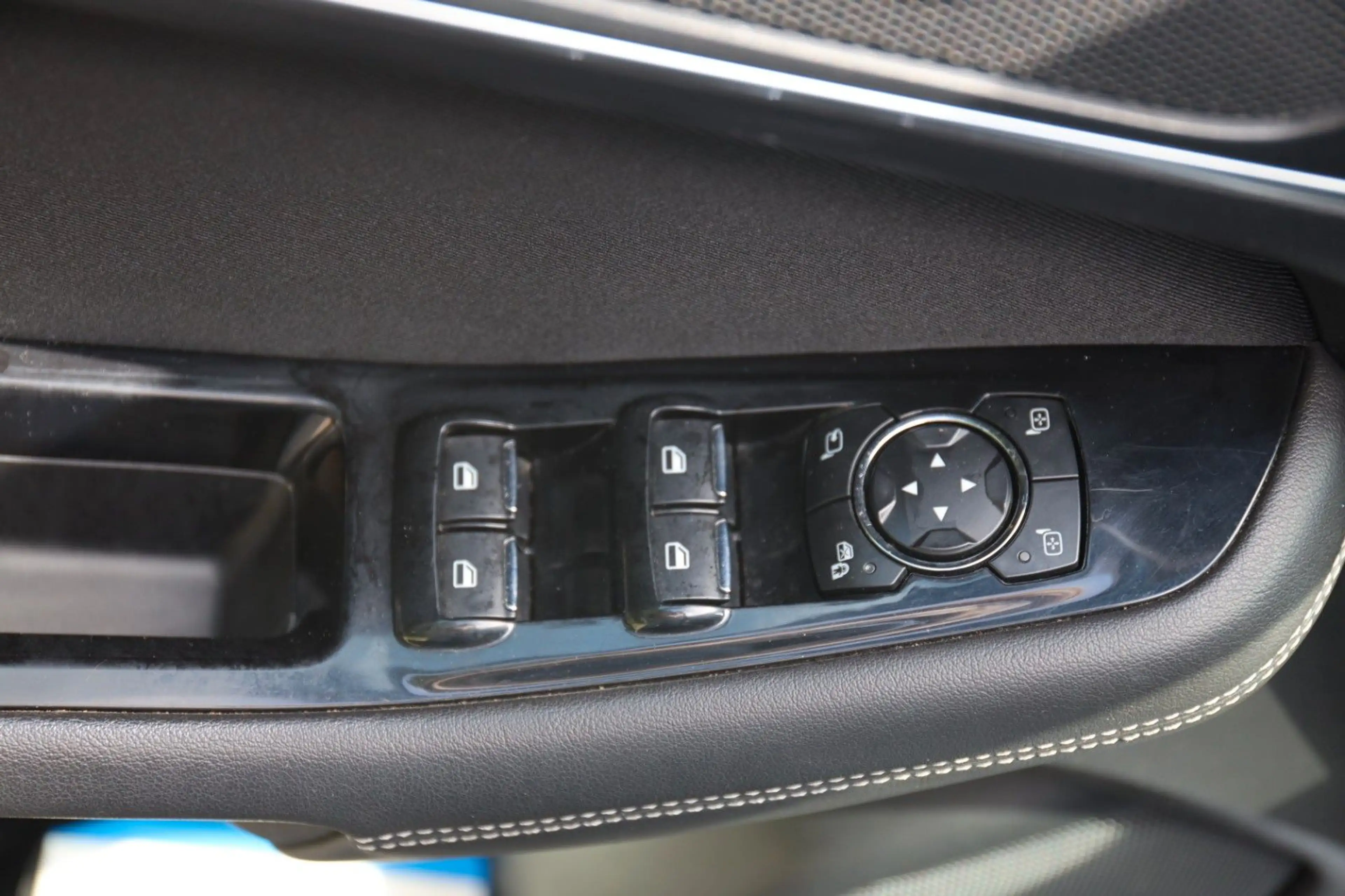 Ford Galaxy Titanium — photo 12