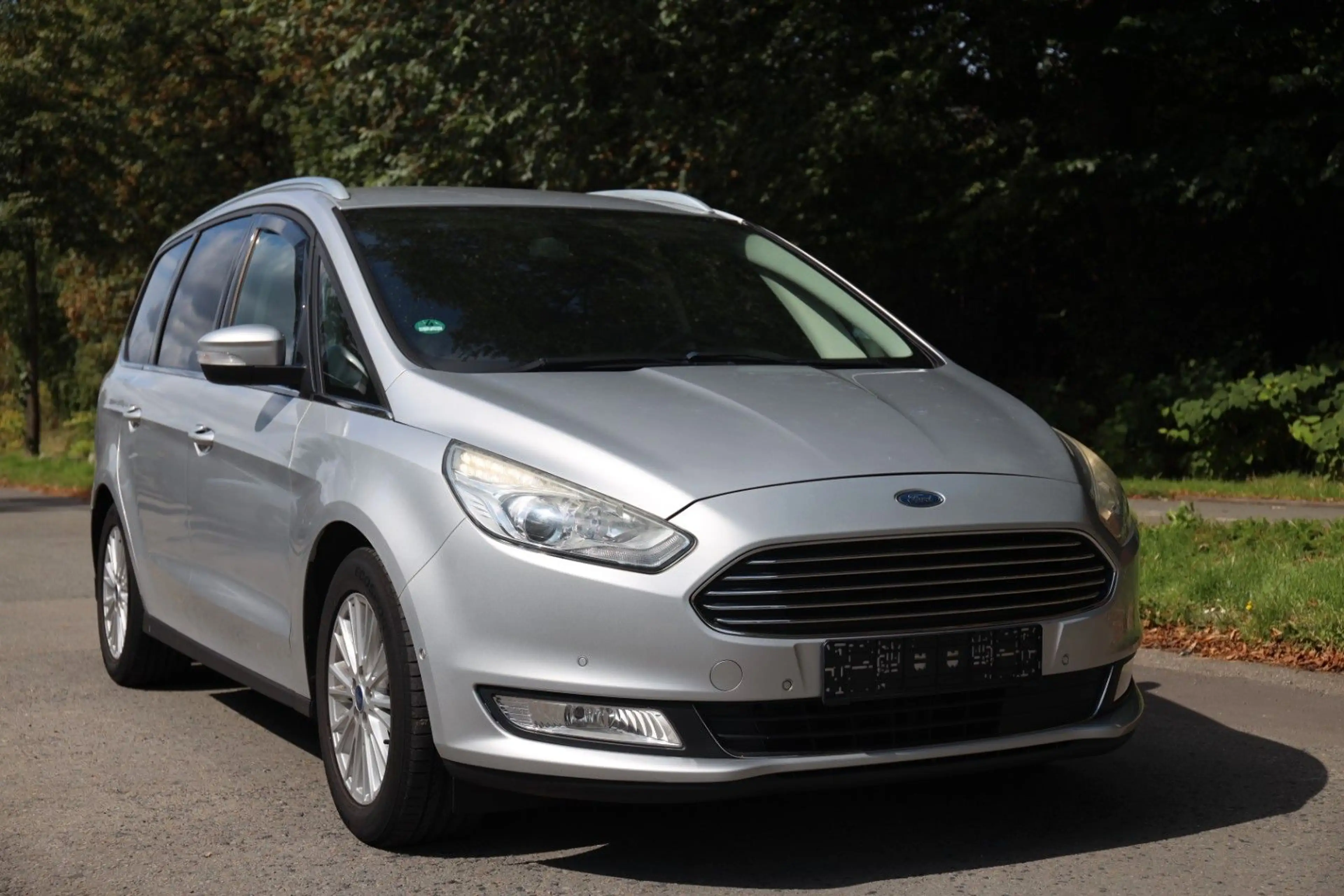 Ford Galaxy Titanium — photo 5