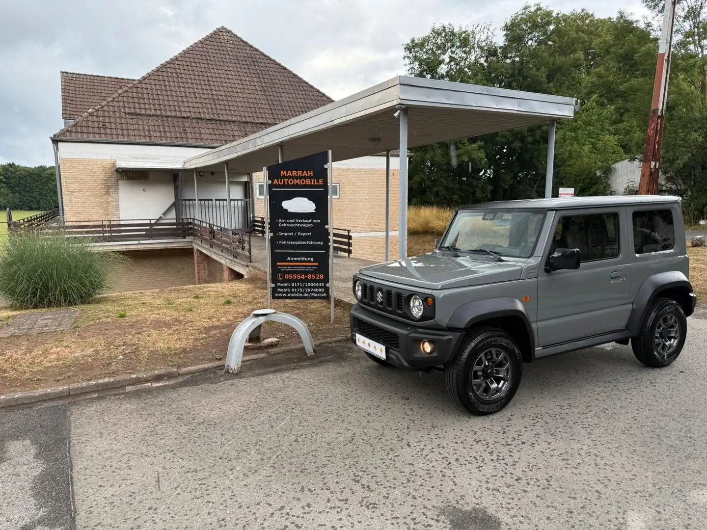 Suzuki Jimny 1.5 ALLGRIP Comfort PLUS MIT EXTRAS Grau - 1