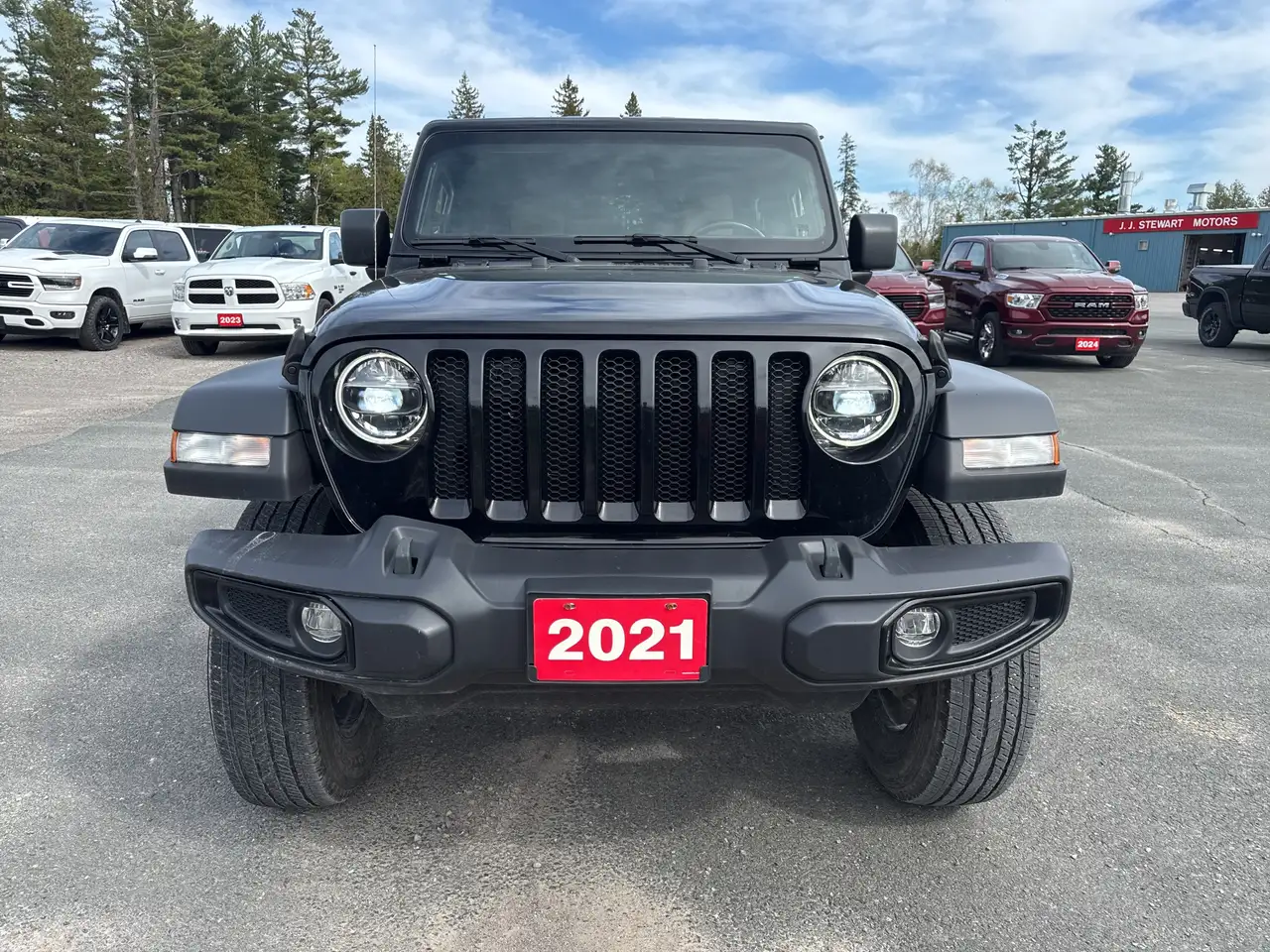 Jeep Wrangler снимка Jeep Wrangler