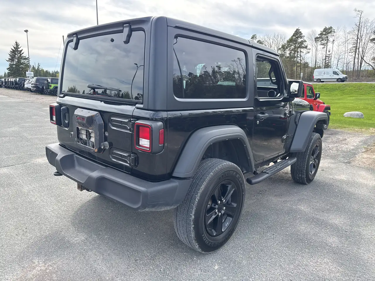 Jeep Wrangler снимка Jeep Wrangler