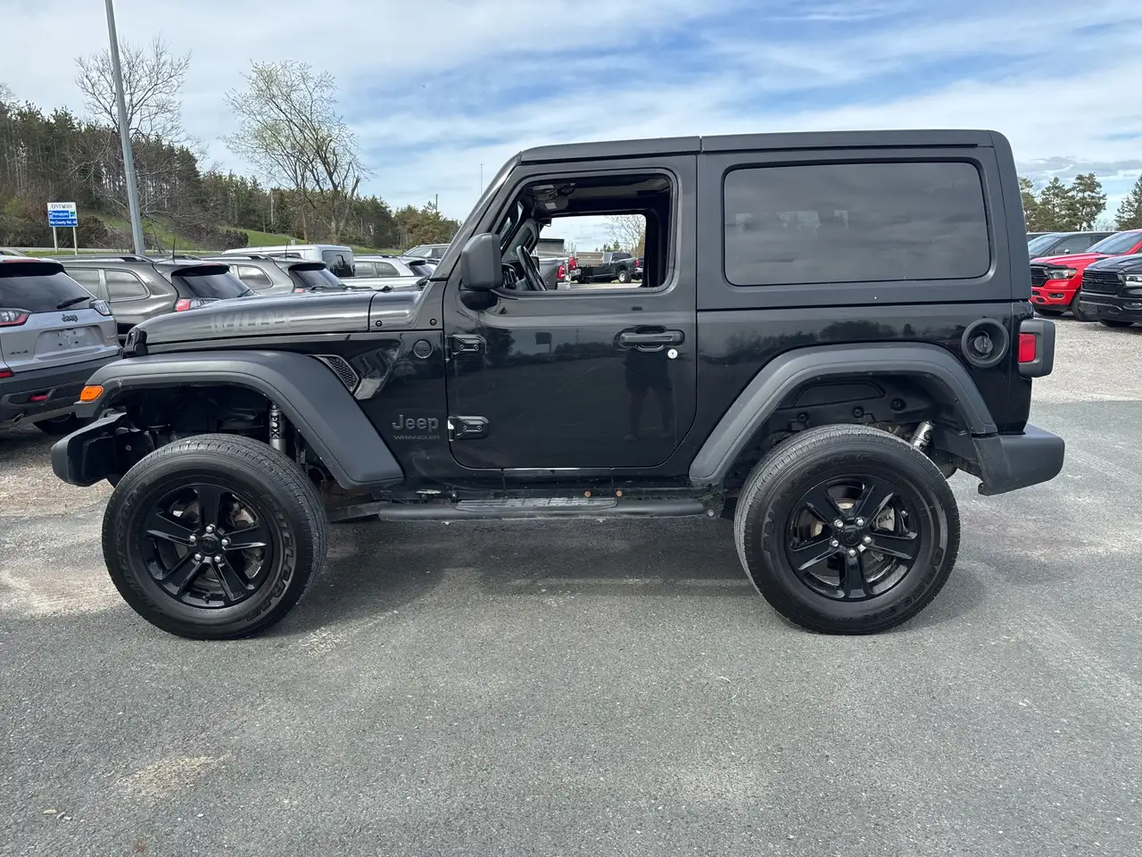 Jeep Wrangler снимка Jeep Wrangler