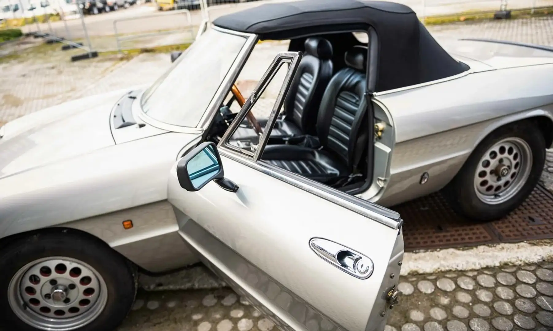 Alfa Romeo Spider 1.6 Plateado - 1