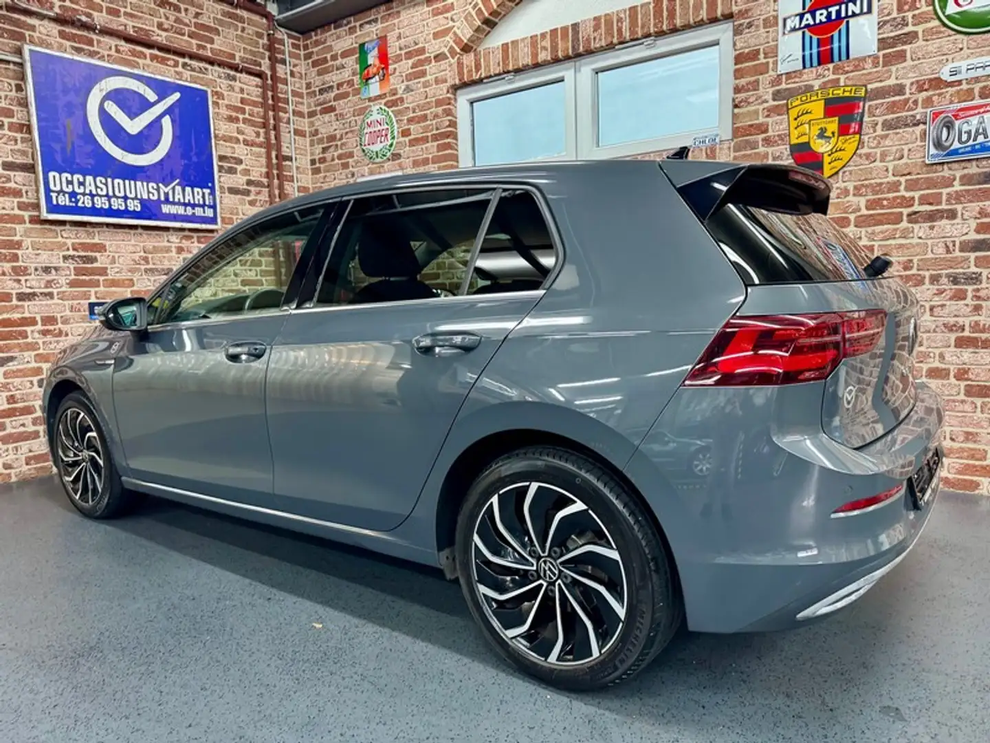 Volkswagen Golf Golf VIII 2.0 TDi 150cv STYLE Gris - 2