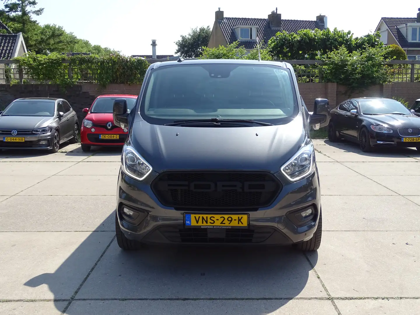 Ford Transit Custom 2.0 TDCI L2H1 Limited Gris - 2