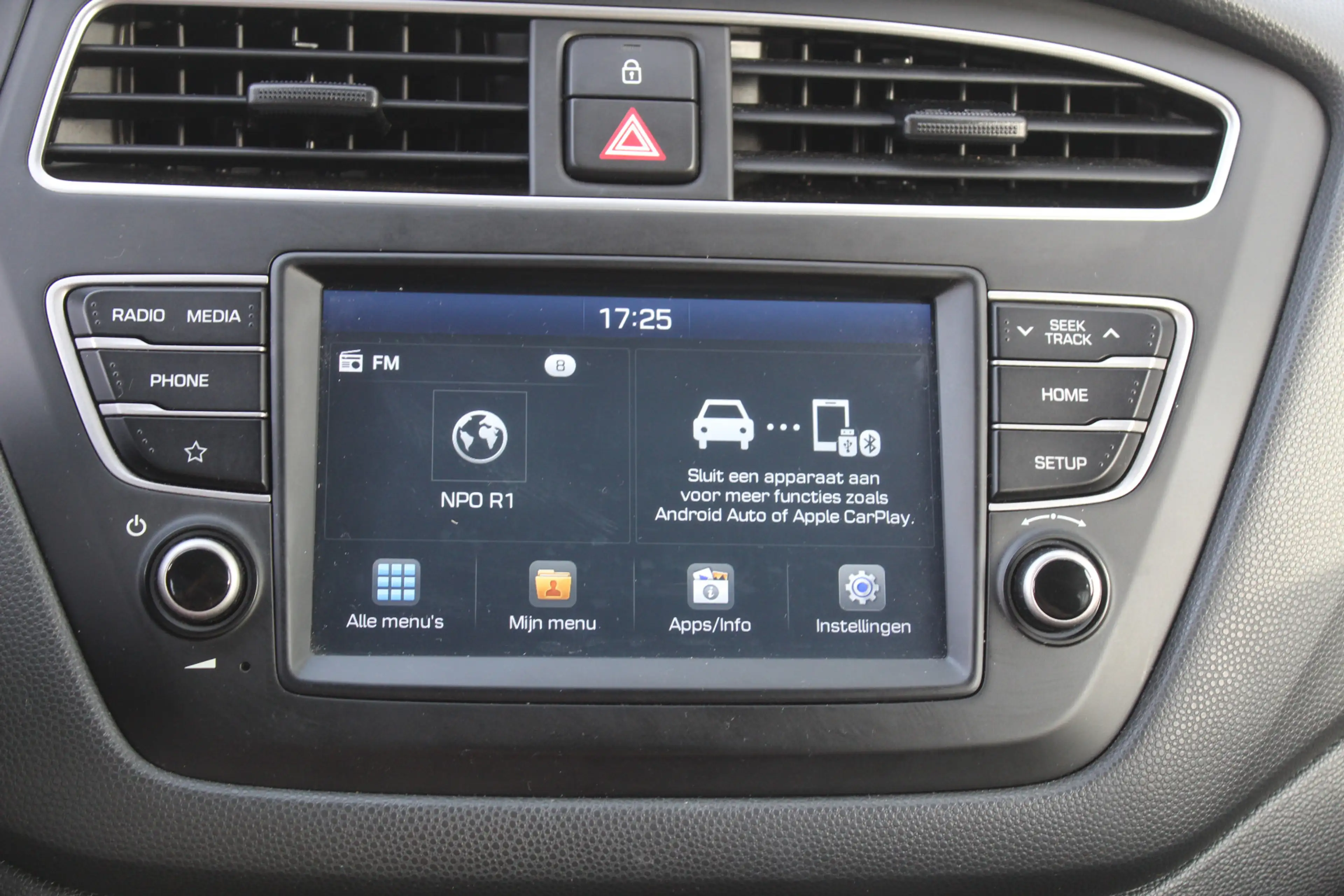 Hyundai i20 1.0 T-GDI Comfort — photo 12