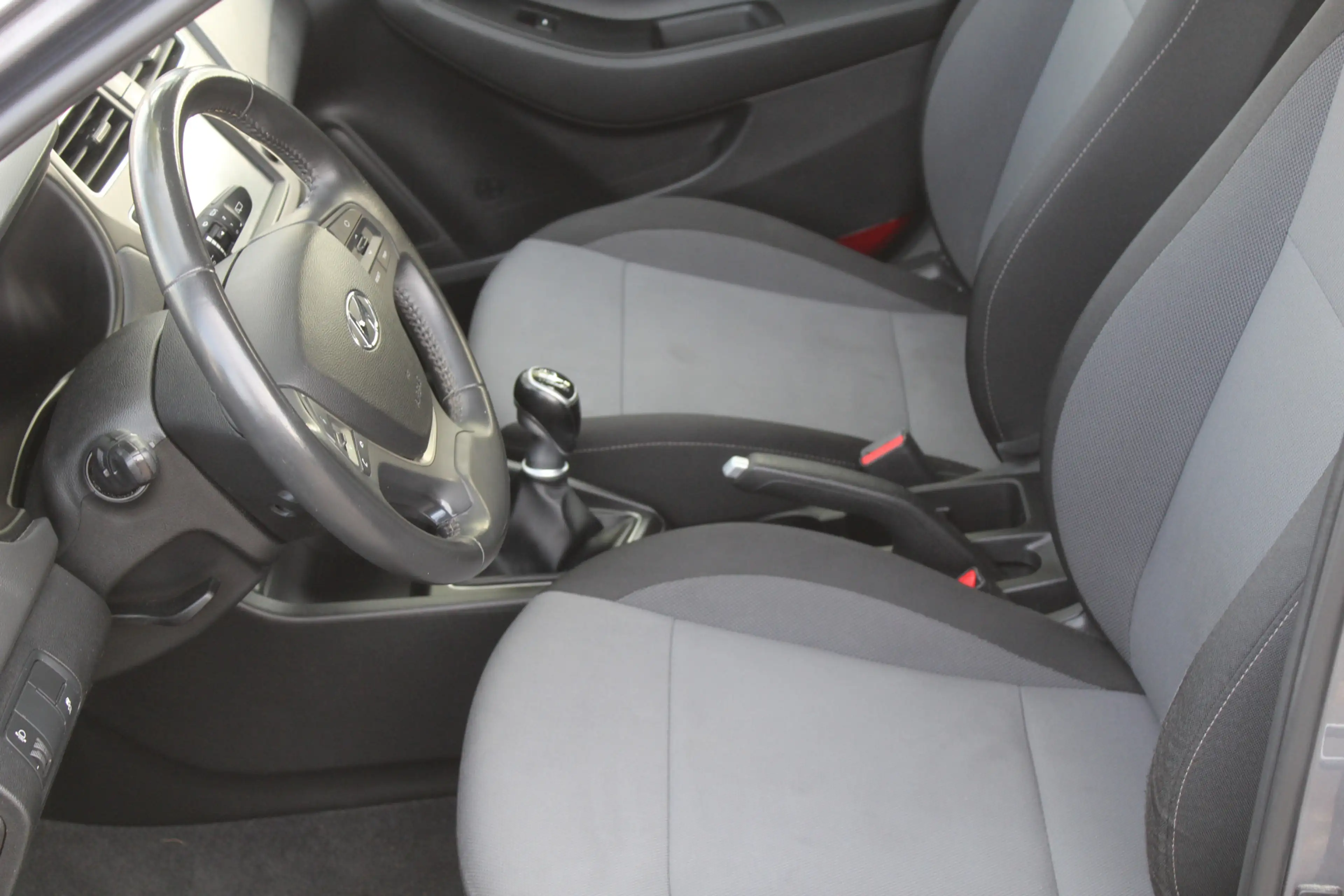 Hyundai i20 1.0 T-GDI Comfort — photo 8