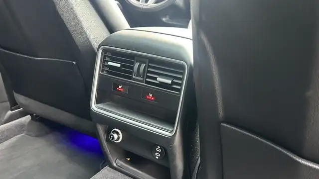 Porsche Cayenne view 17