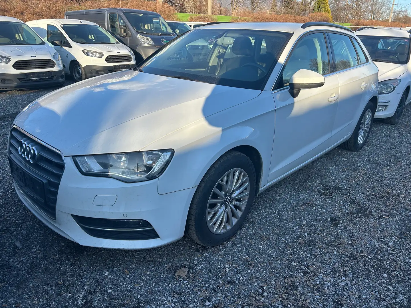 Audi A3 1.6 TDI Sportback DPF S tronic Ambition Weiß - 1