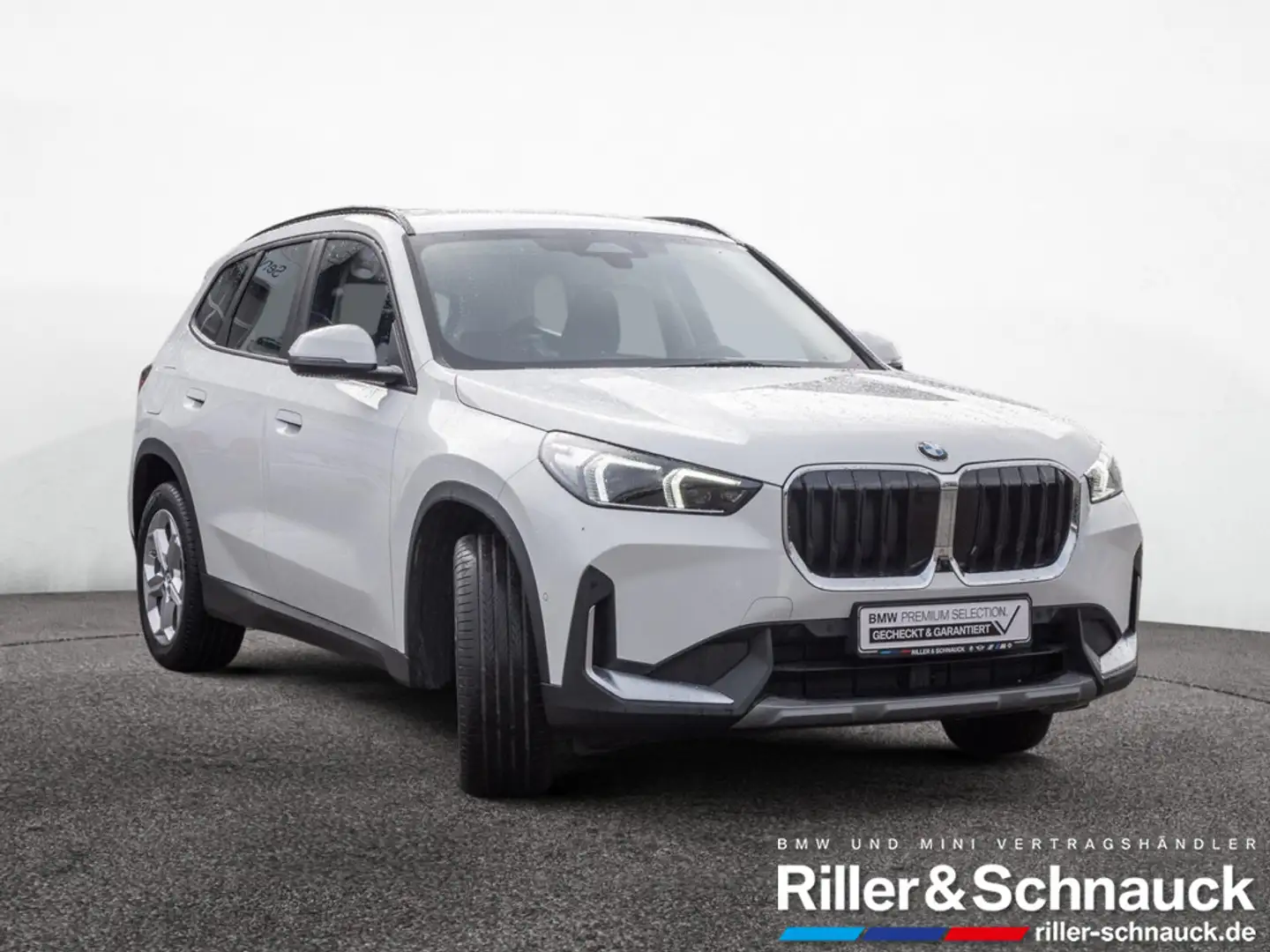 BMW X1 xDrive 23i KAMERA NAVI ACC HUD LED 360° Blanc - 2