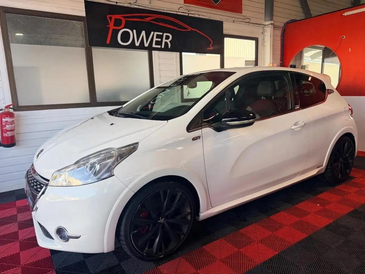 Peugeot 208 208 — photo 3