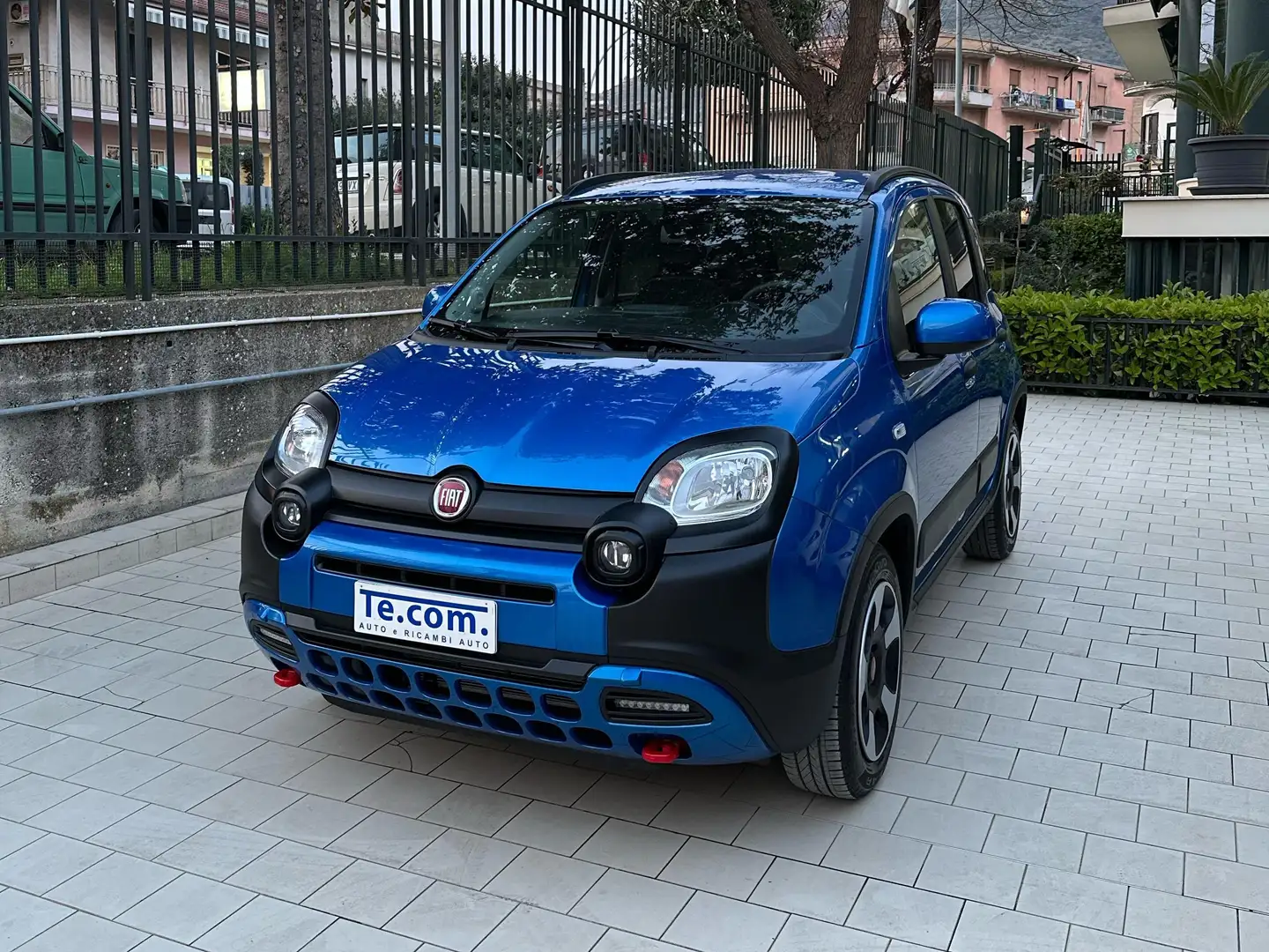 Fiat Panda 1.0 hybrid 70cv Cross AppleCarPlay uff.Fiat Blu/Azzurro - 1