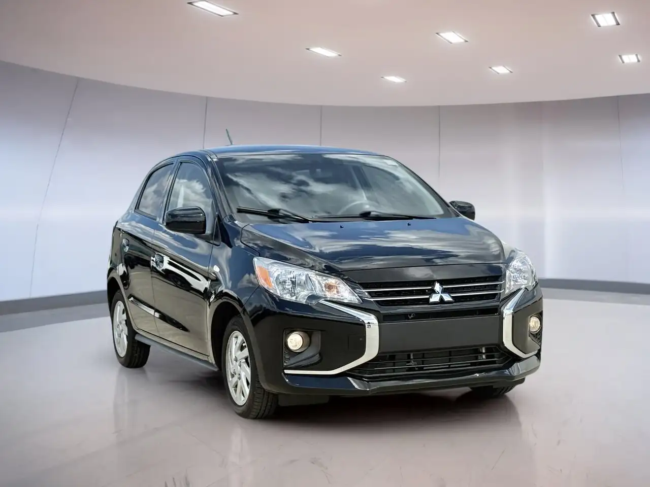 Mitsubishi Mirage снимка Mitsubishi Mirage