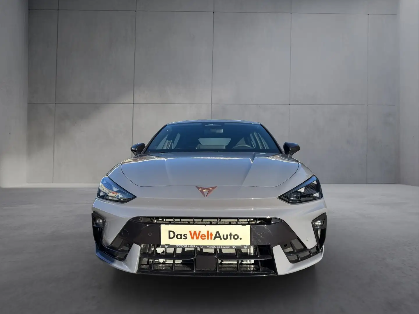 CUPRA Leon 1.5 TSI ACT Grau - 2