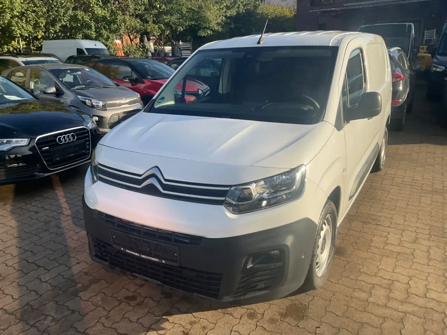 Citroen Berlingo Kasten Club XL *TÜV NEU* Weiß - 2