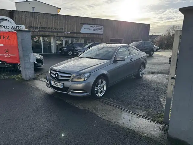 Mercedes-Benz C 220 Coupé 220 CDI FAP BlueEfficiency - BVA Executive clim + radar ar